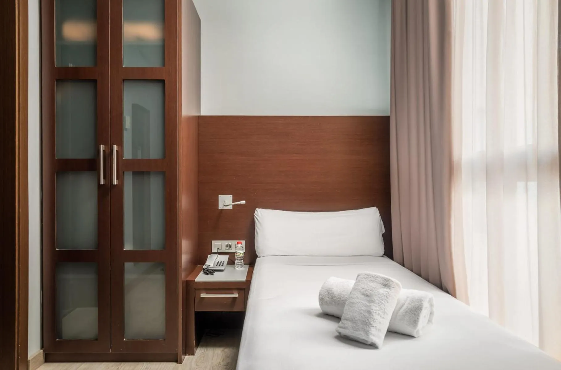 Bed in Hotel Madanis Liceo