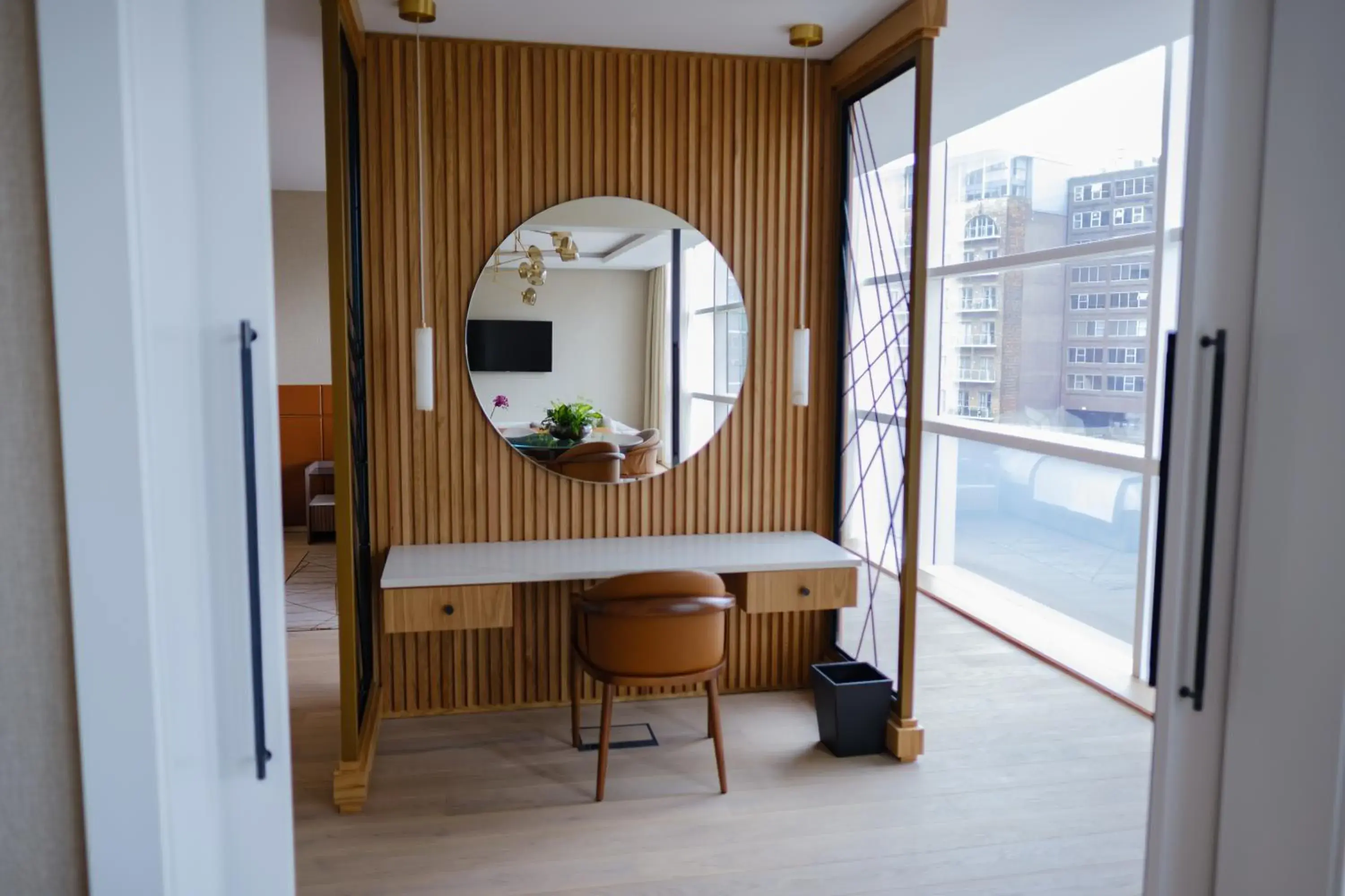 Suite with River View in The Lowry Hotel Manchester Suite with River View in The Lowry Hotel Manchester