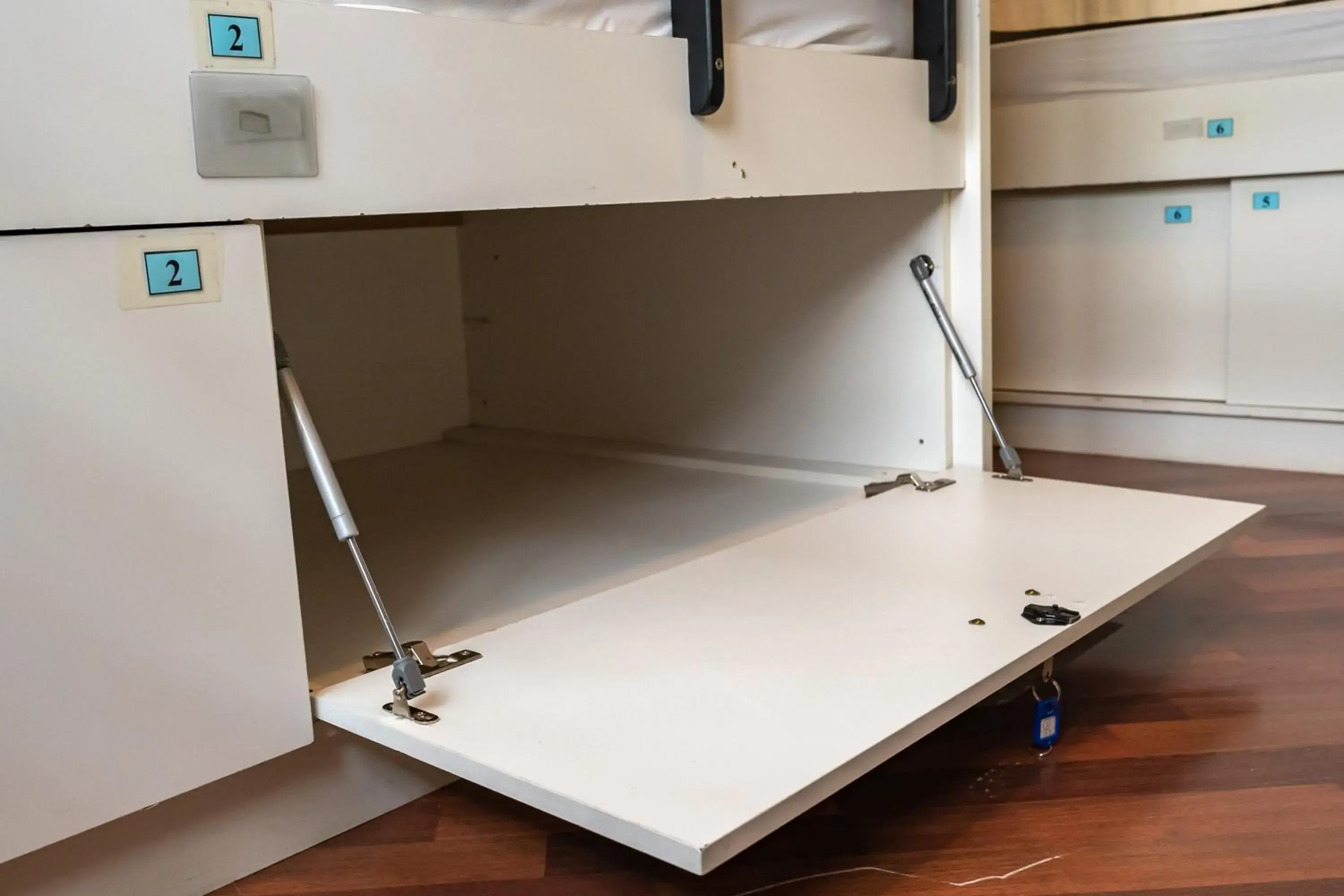 Bed in 4-Bed Female Dormitory Room in Hostel B2B SP Bed in 4-Bed Female Dormitory Room in Hostel B2B SP