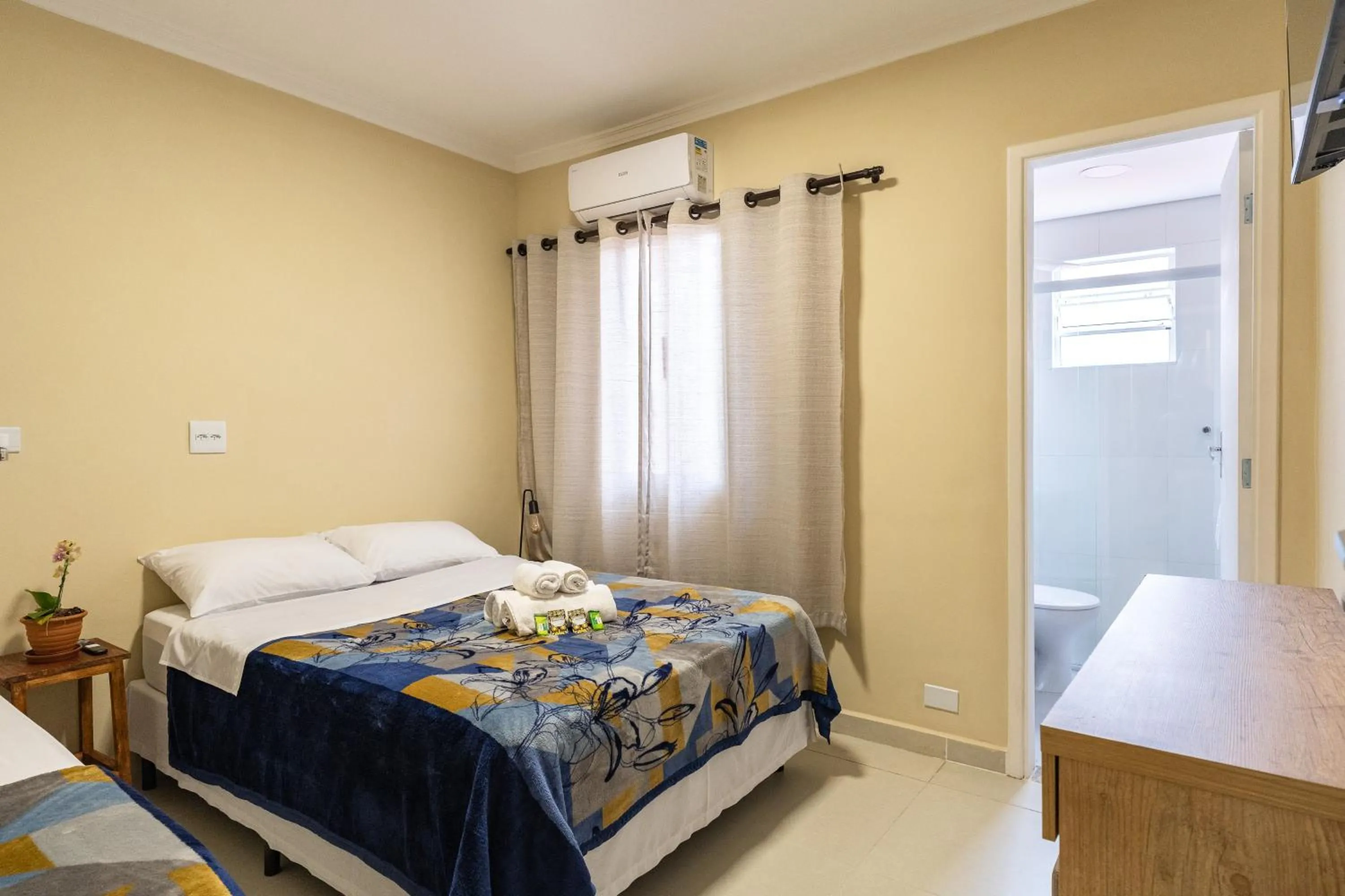 Photo of the whole room, Bed in Hostel B2B SP