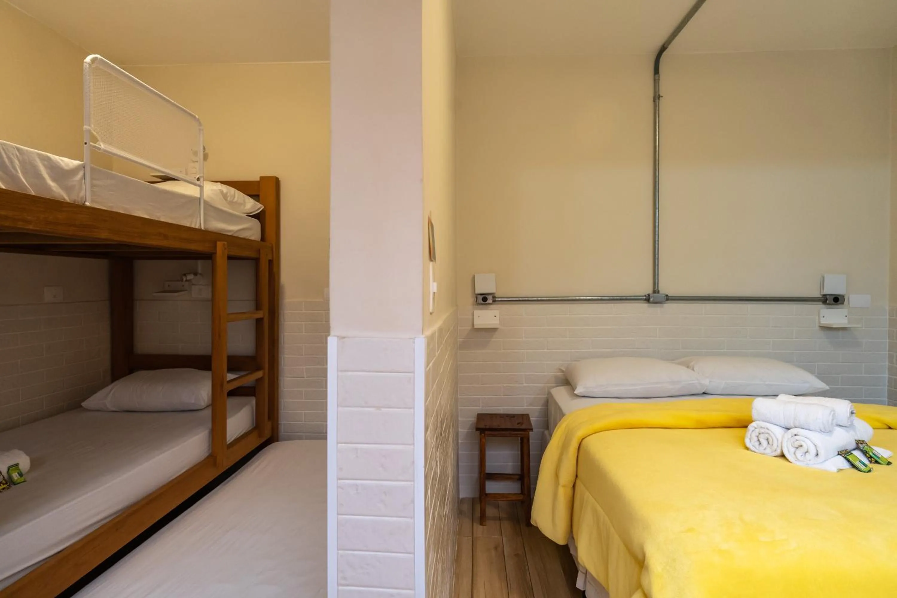 Photo of the whole room, Bed in Hostel B2B SP