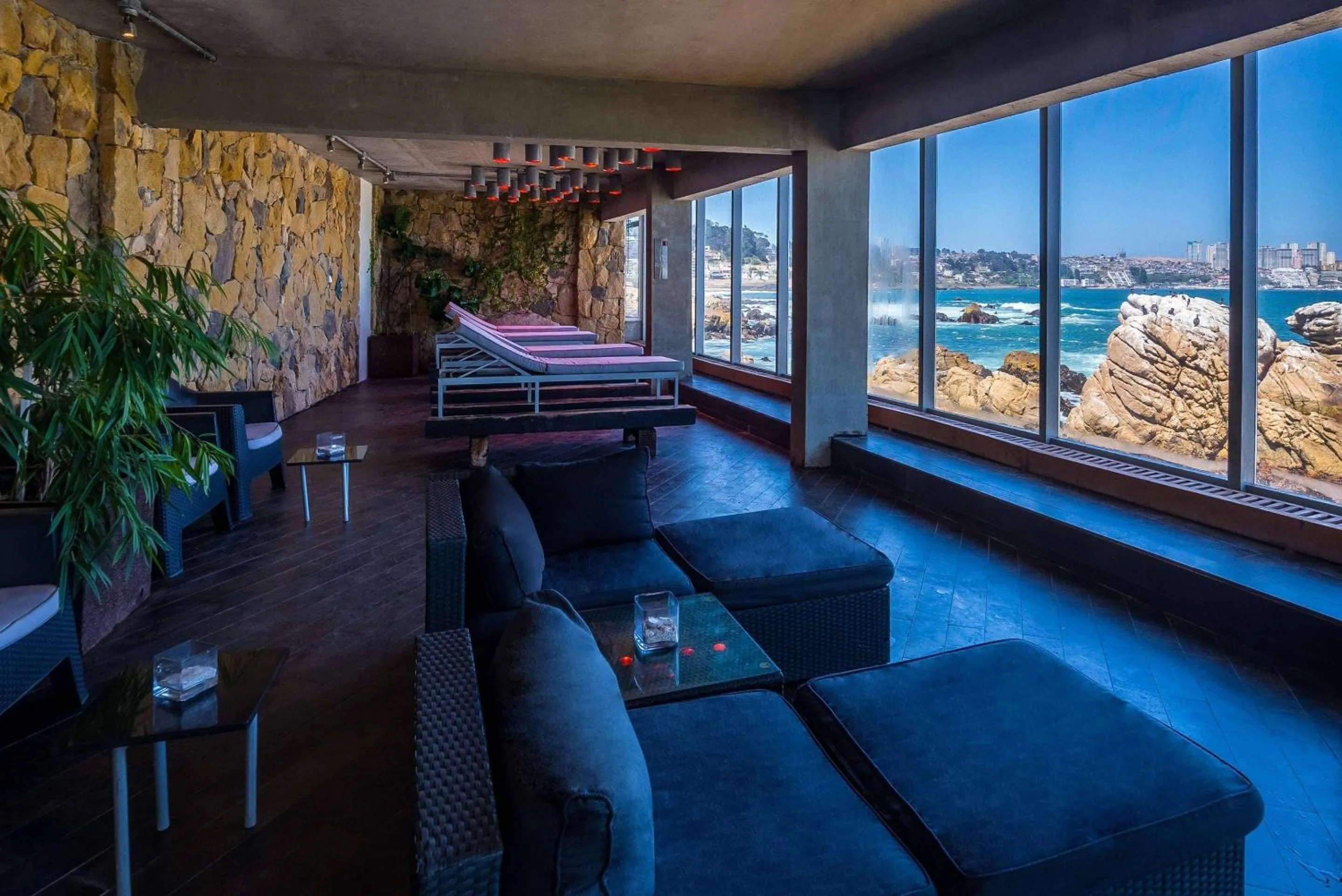 Spa and wellness centre/facilities, Bed in Radisson Blu Acqua Hotel & Spa Concon