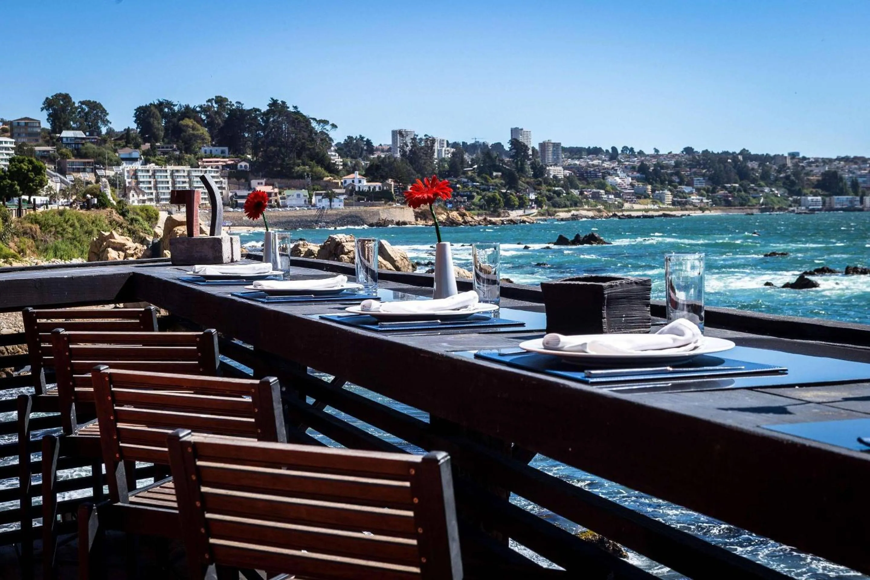 Restaurant/places to eat in Radisson Blu Acqua Hotel & Spa Concon