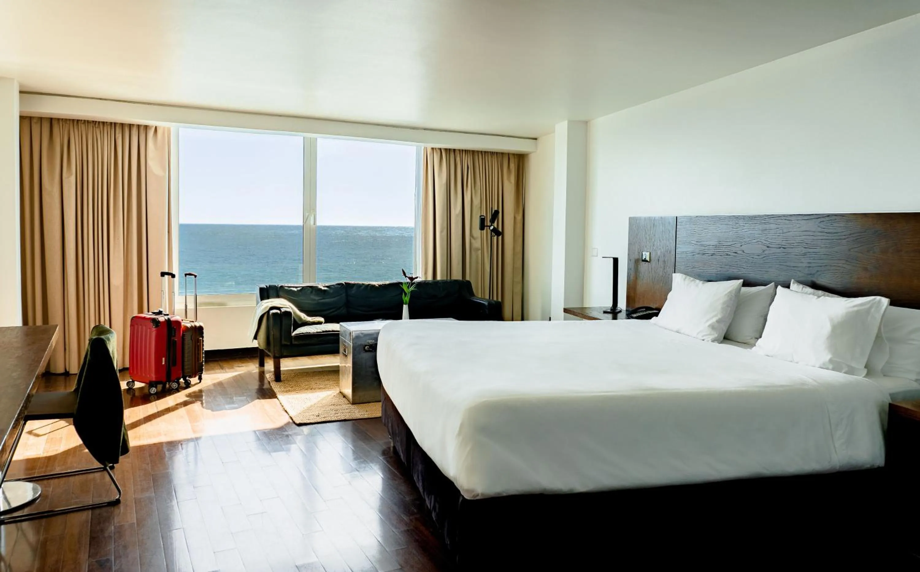 Bed in Radisson Blu Acqua Hotel & Spa Concon