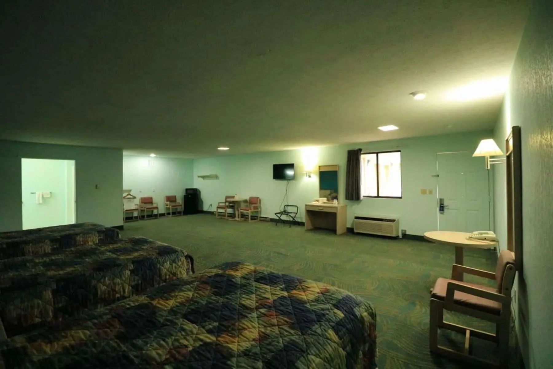 Photo of the whole room in Travelodge by Wyndham Parkersburg