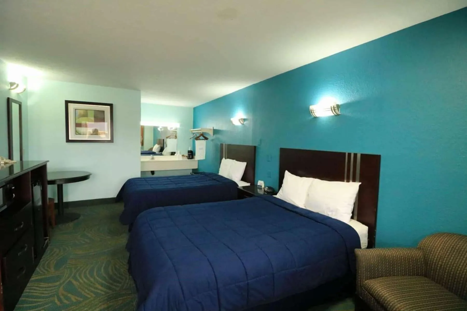 Photo of the whole room in Travelodge by Wyndham Parkersburg