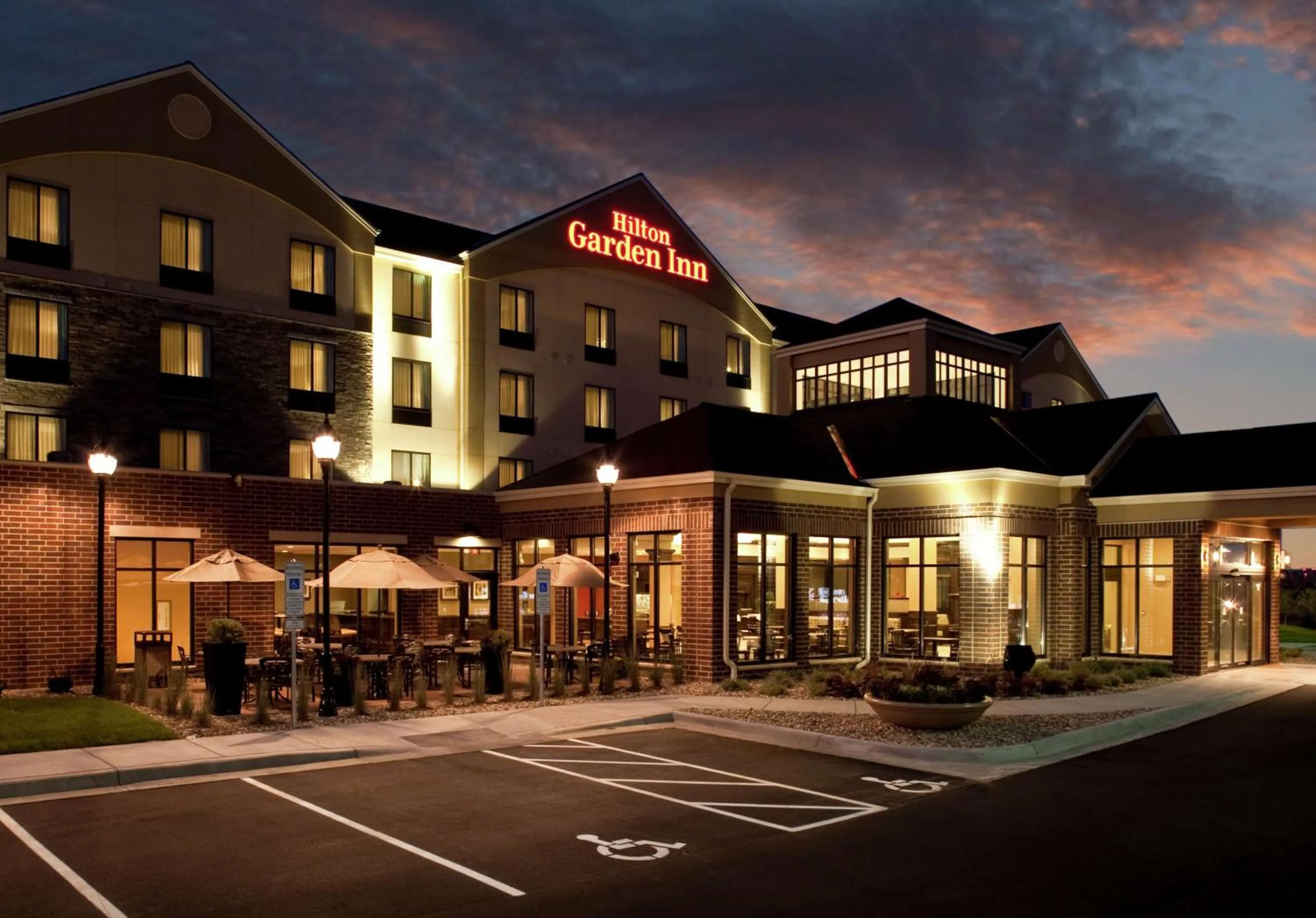 Property building in Hilton Garden Inn Sioux Falls South