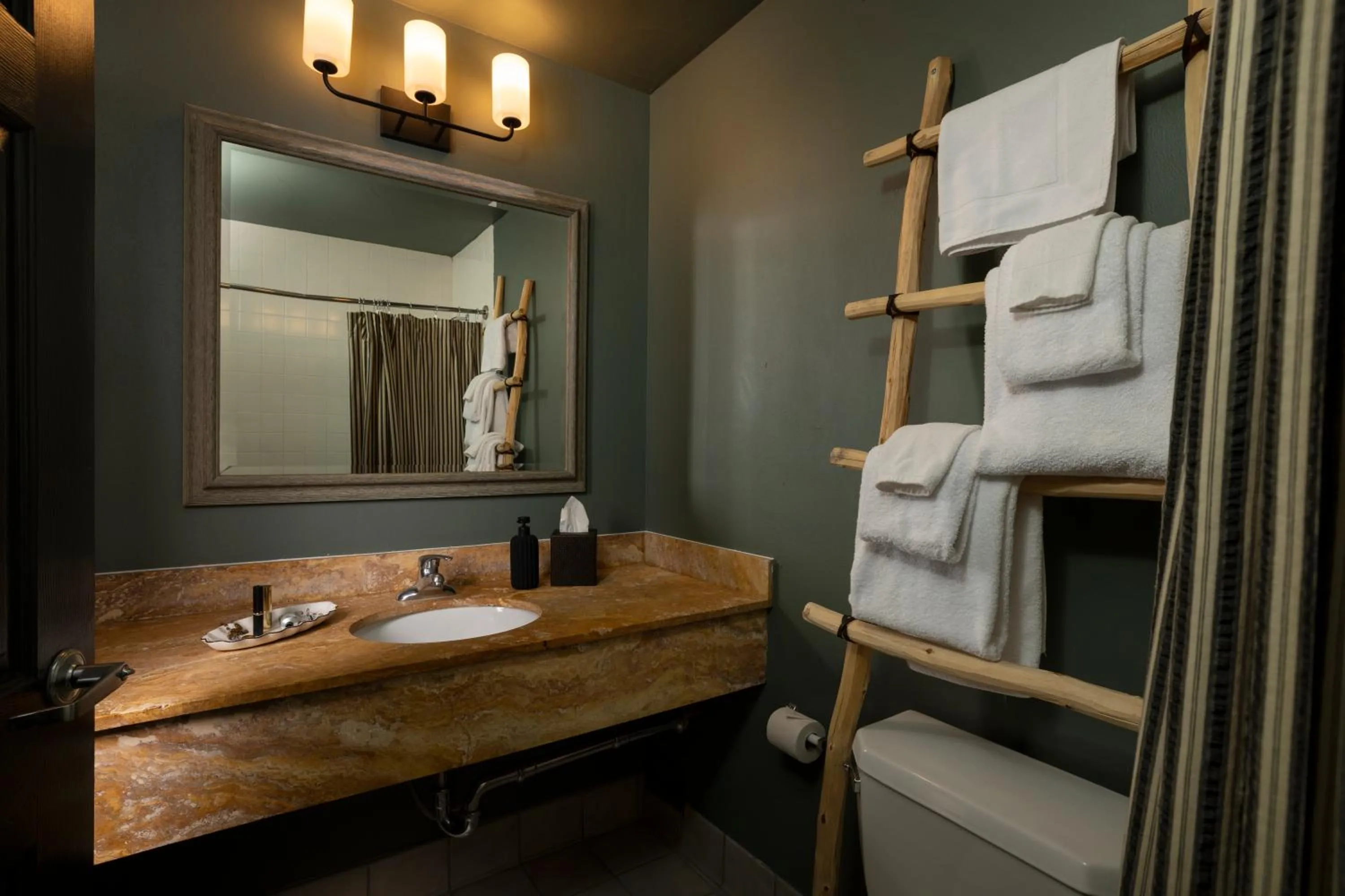 Bathroom in Hotel Glorieta