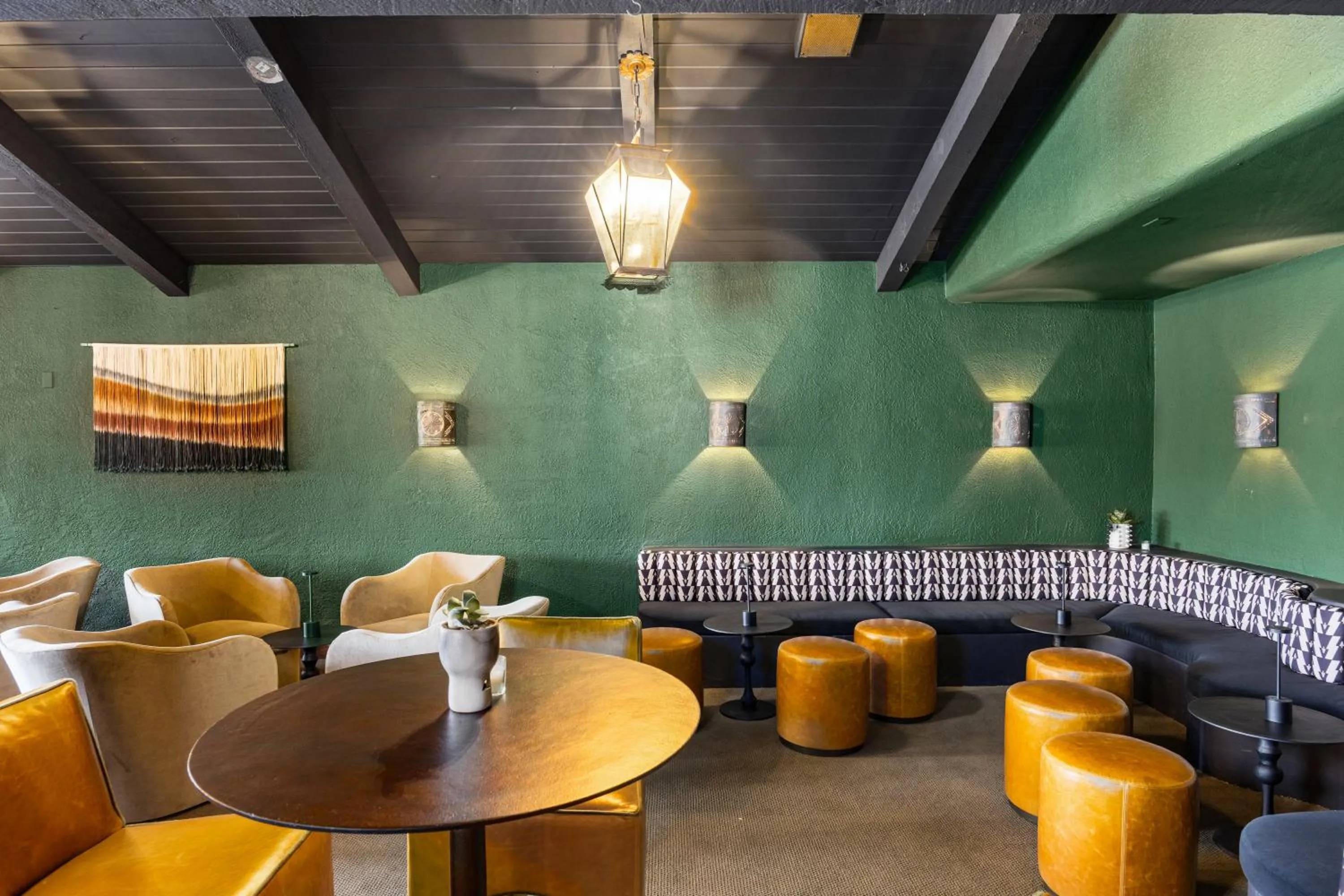 Restaurant/places to eat in Hotel Glorieta