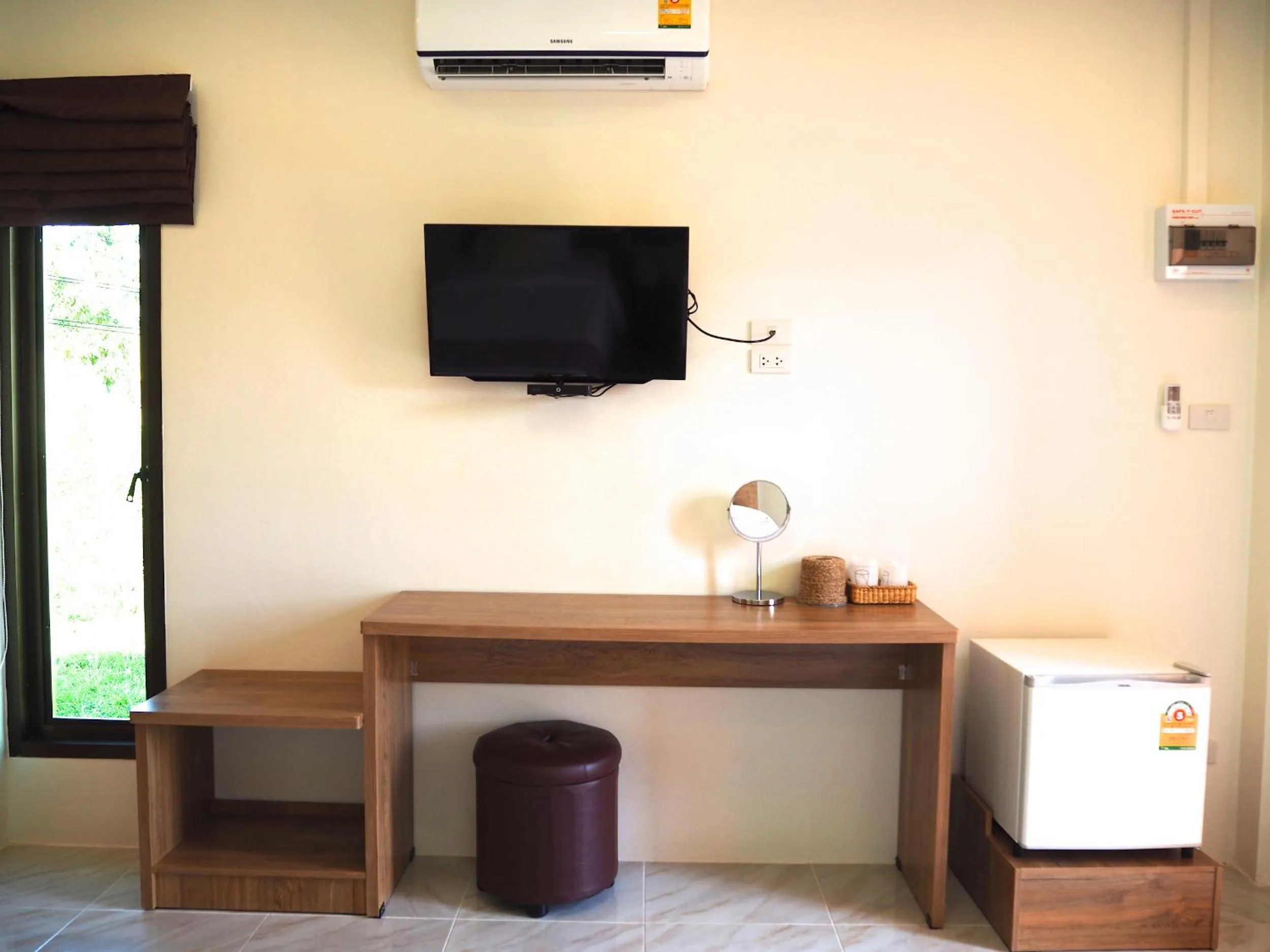 TV and multimedia in Ina Boutique Home Nan