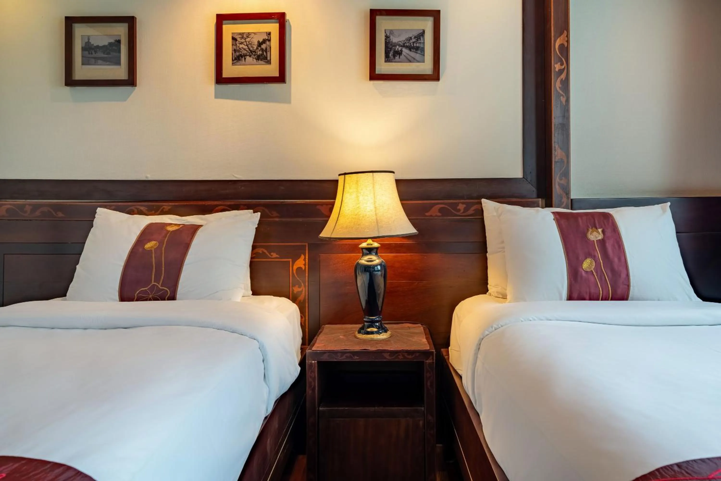 Bed in Indochina Sails Ha Long Bay