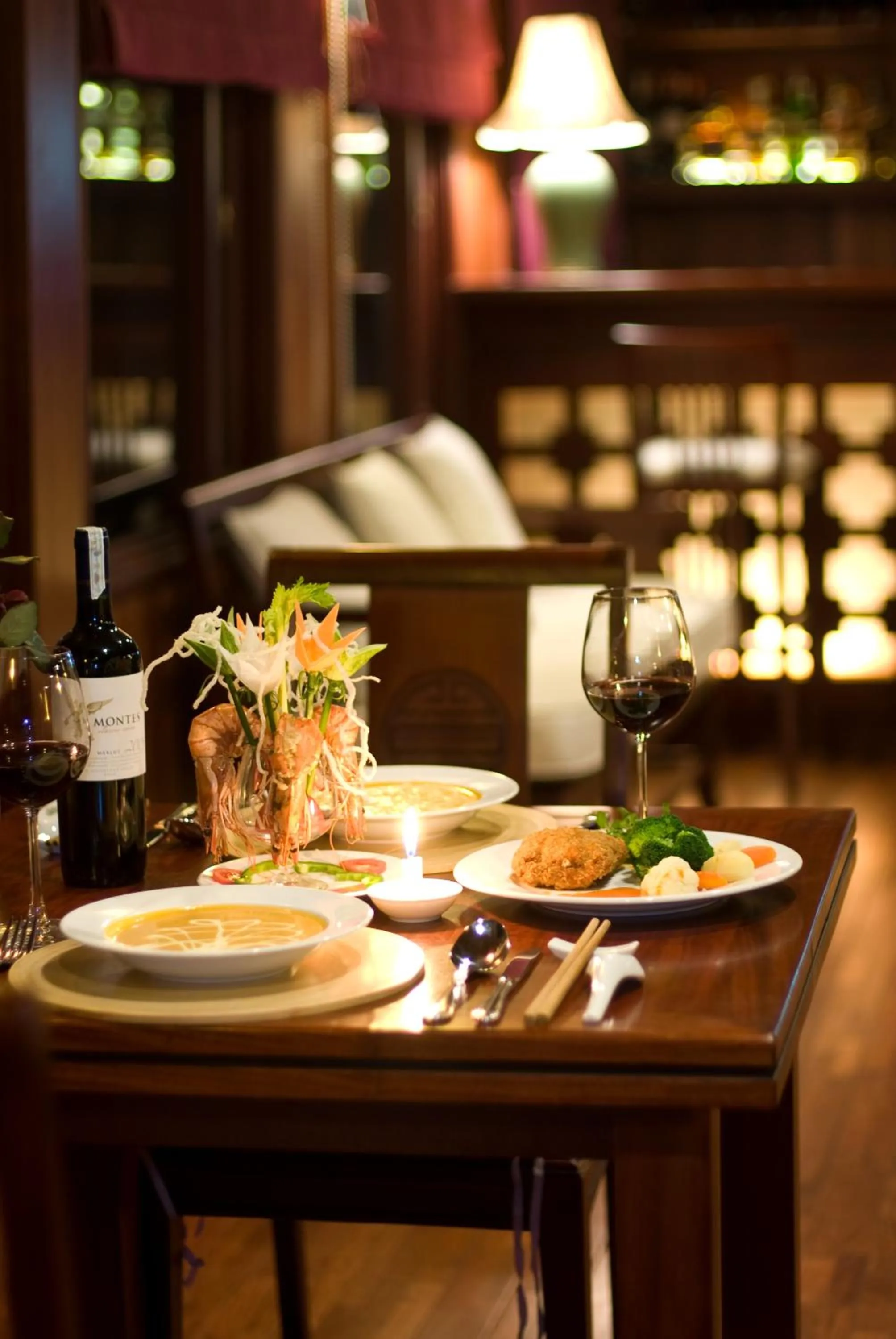 Food in Indochina Sails Ha Long Bay