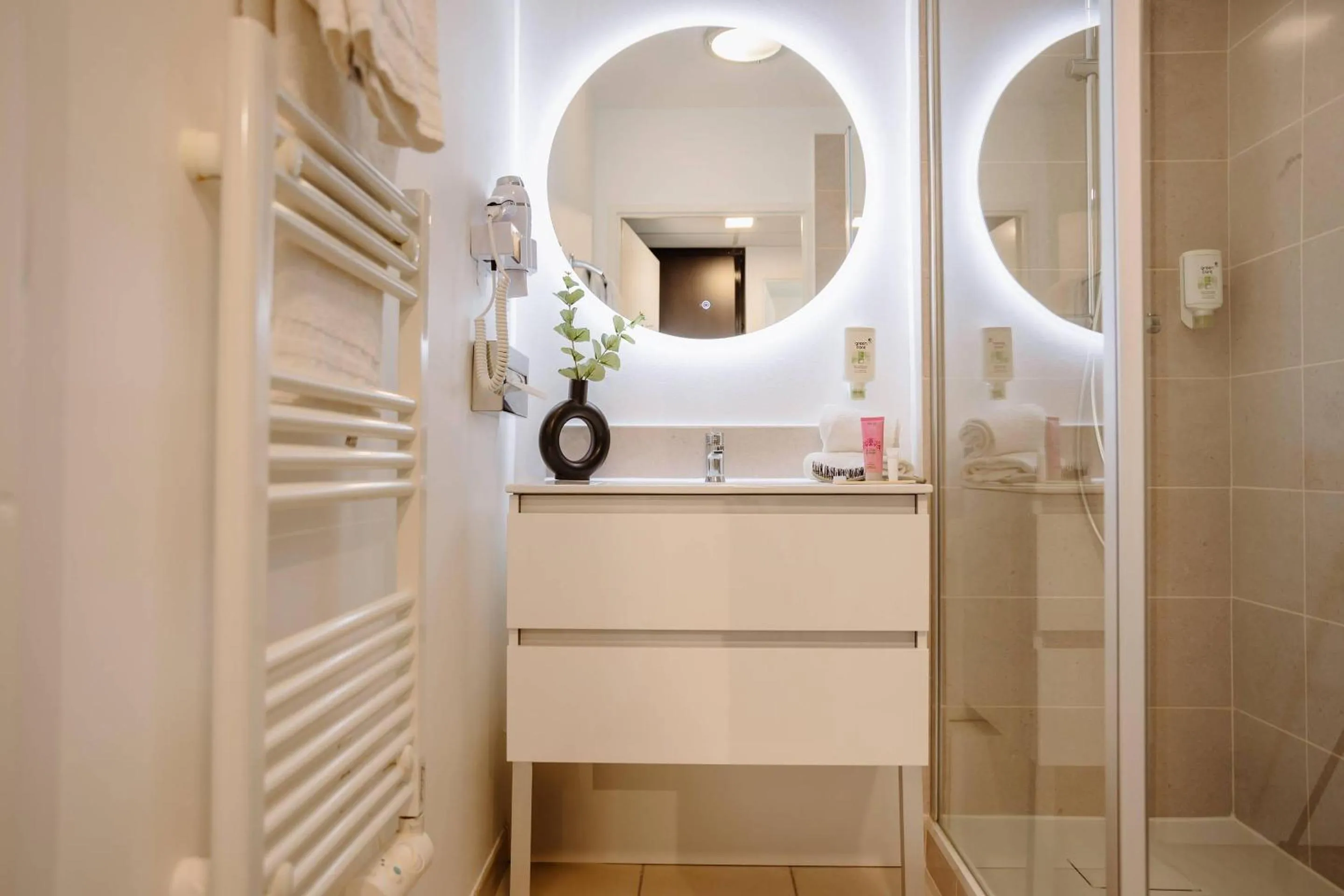 Bedroom in Clarion Aparthotel Toulouse Le Parc de l'Escale