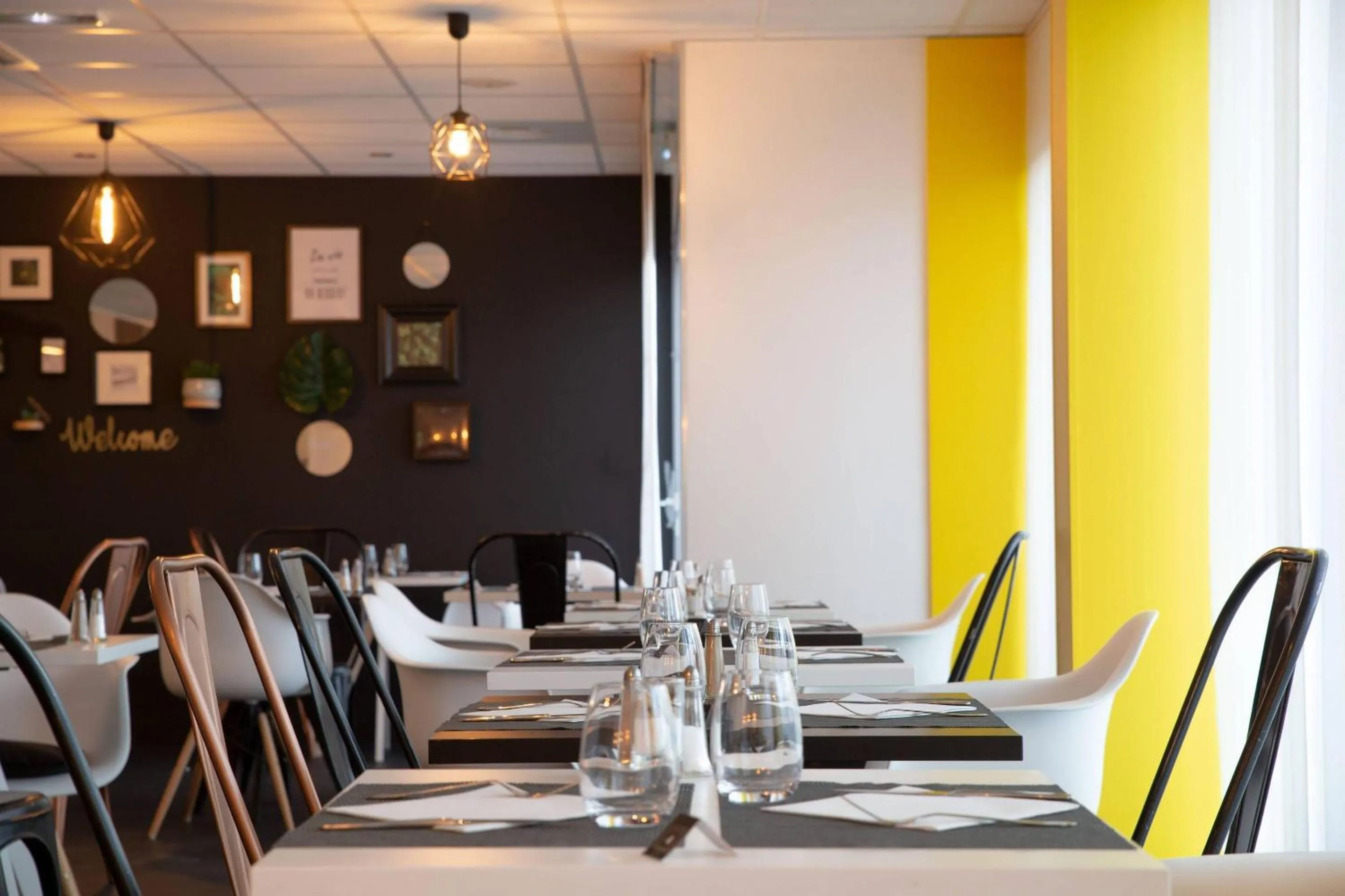 Restaurant/places to eat in Clarion Aparthotel Toulouse Le Parc de l'Escale