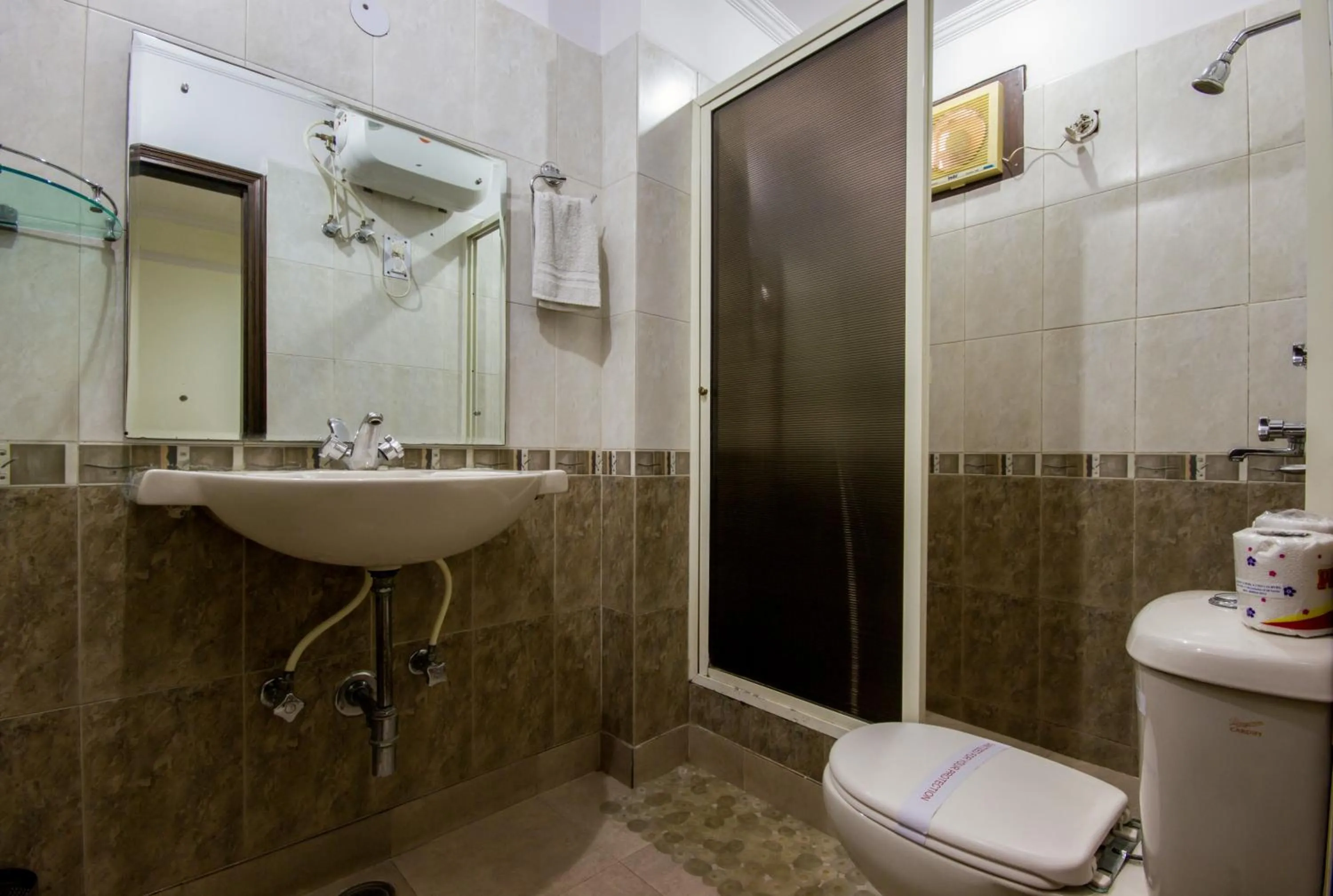 Bathroom in Hotel Grand Park Inn