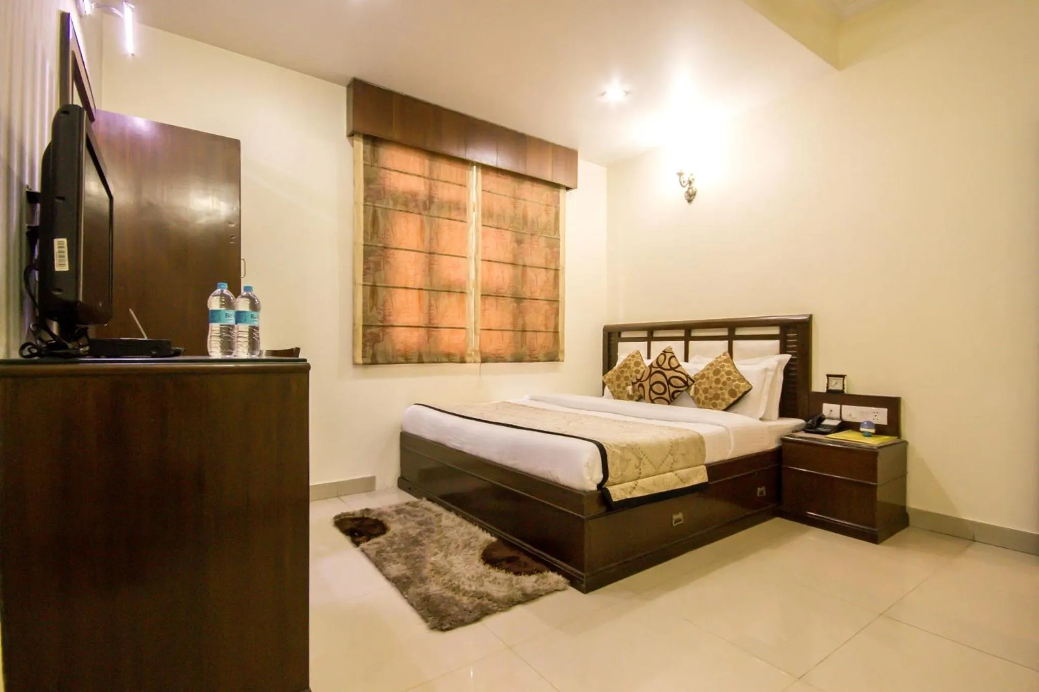 Photo of the whole room, Bed in Hotel Grand Park Inn