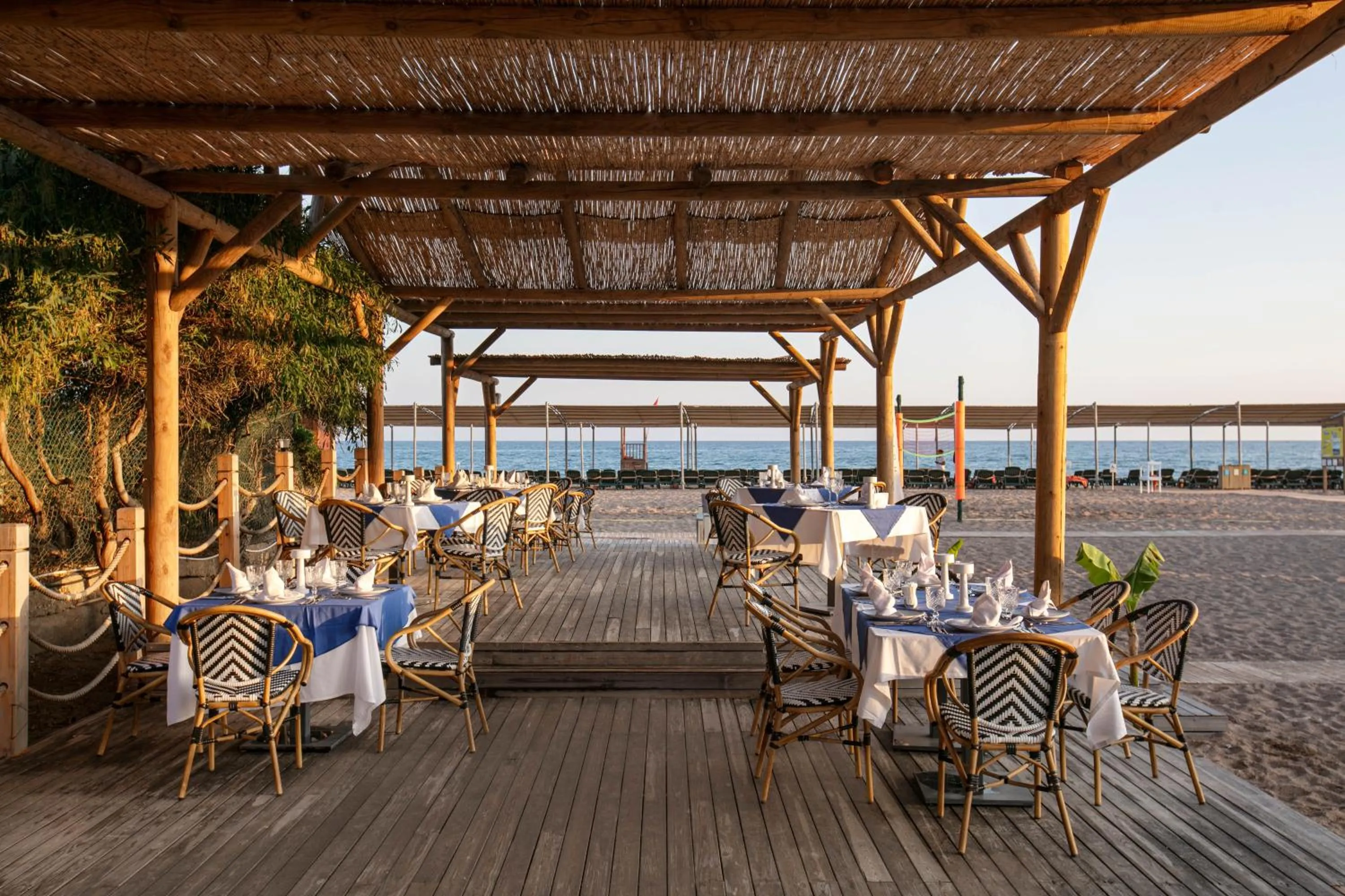 Restaurant/places to eat in Megasaray Resort Side