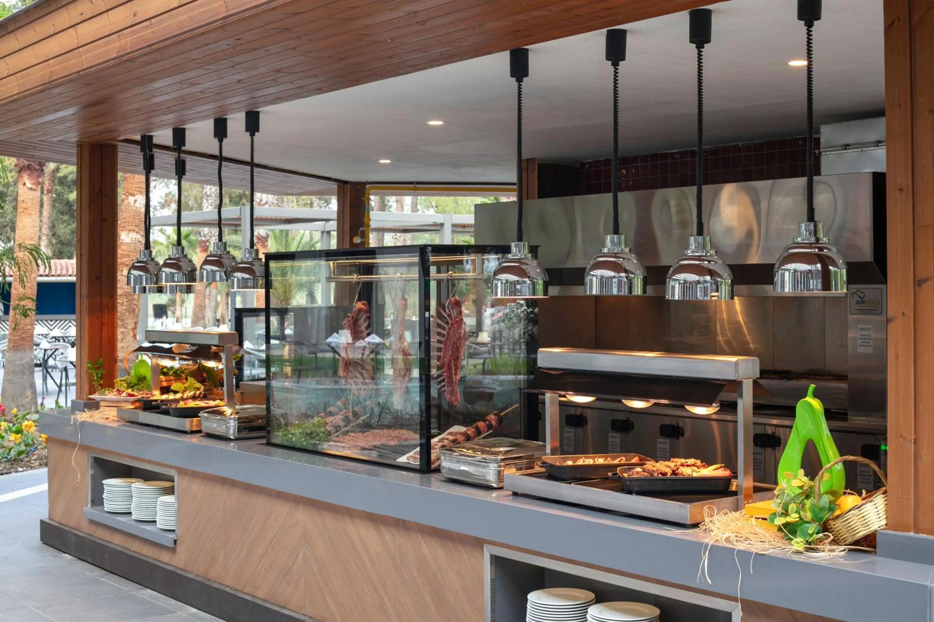 Restaurant/places to eat in Megasaray Resort Side