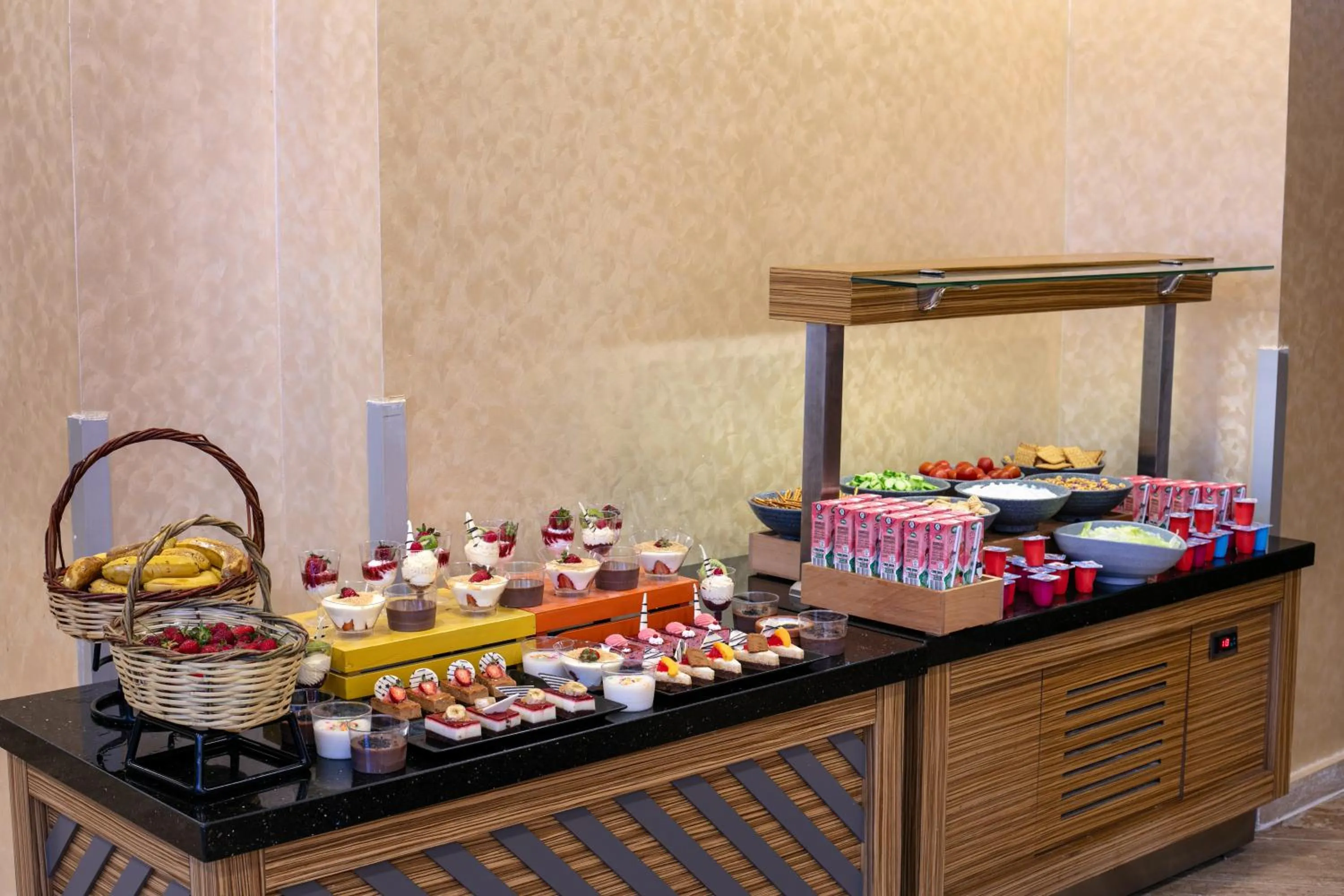 Restaurant/places to eat in Megasaray Resort Side