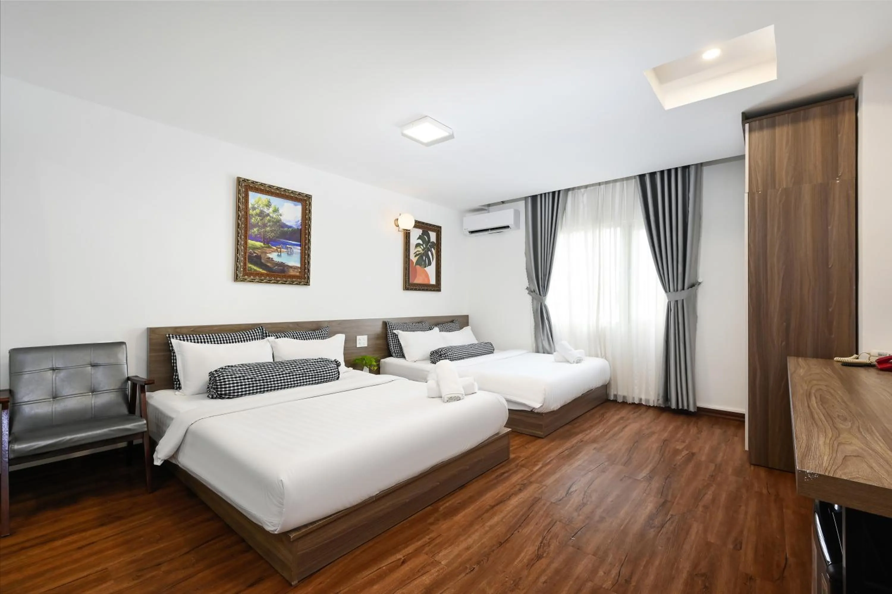 Photo of the whole room, Bed in Amory Hotel Ben Thanh