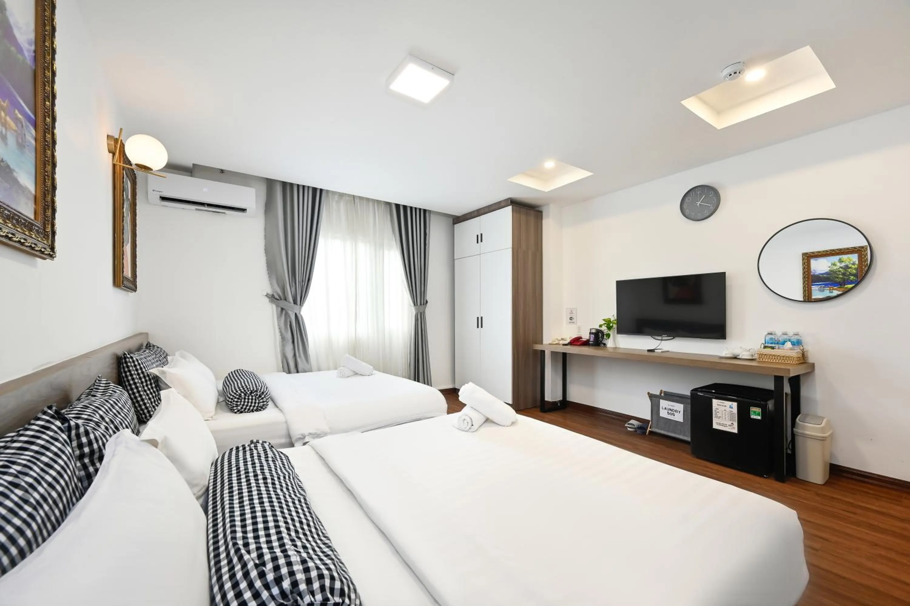 Photo of the whole room, Bed in Amory Hotel Ben Thanh