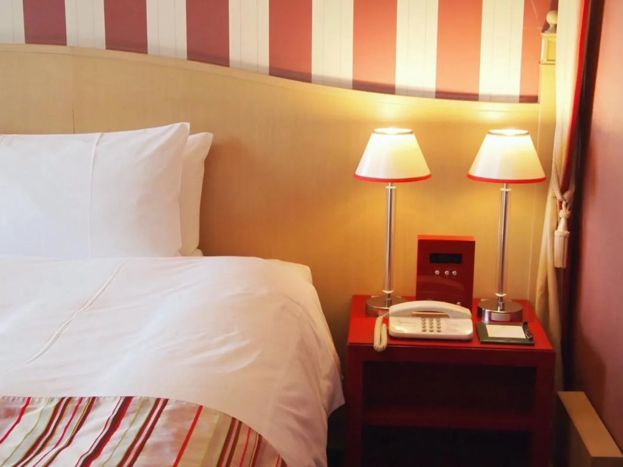 Bedroom, Bed in Hotel Monterey Kyoto