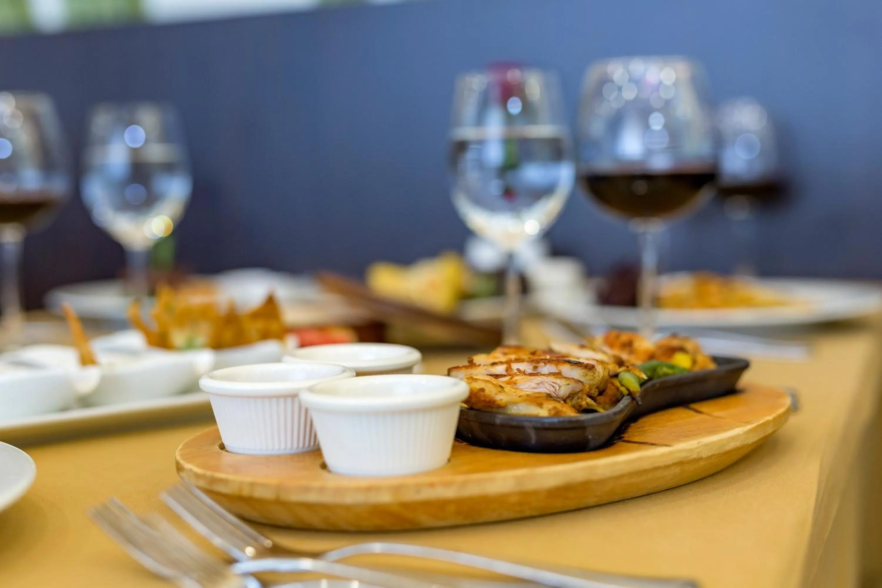 Food and drinks in Royal Holiday Palace