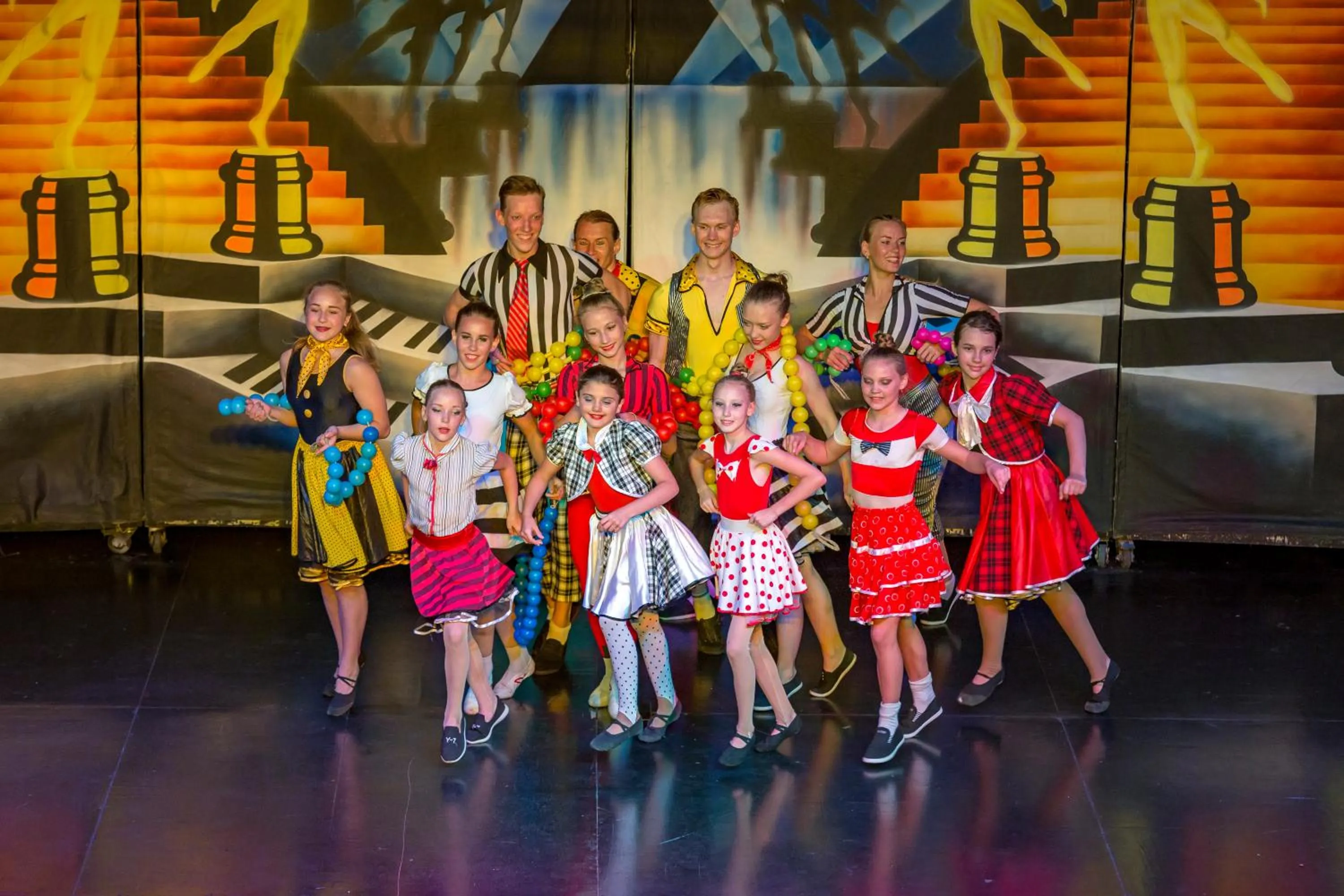 Evening entertainment in Royal Holiday Palace