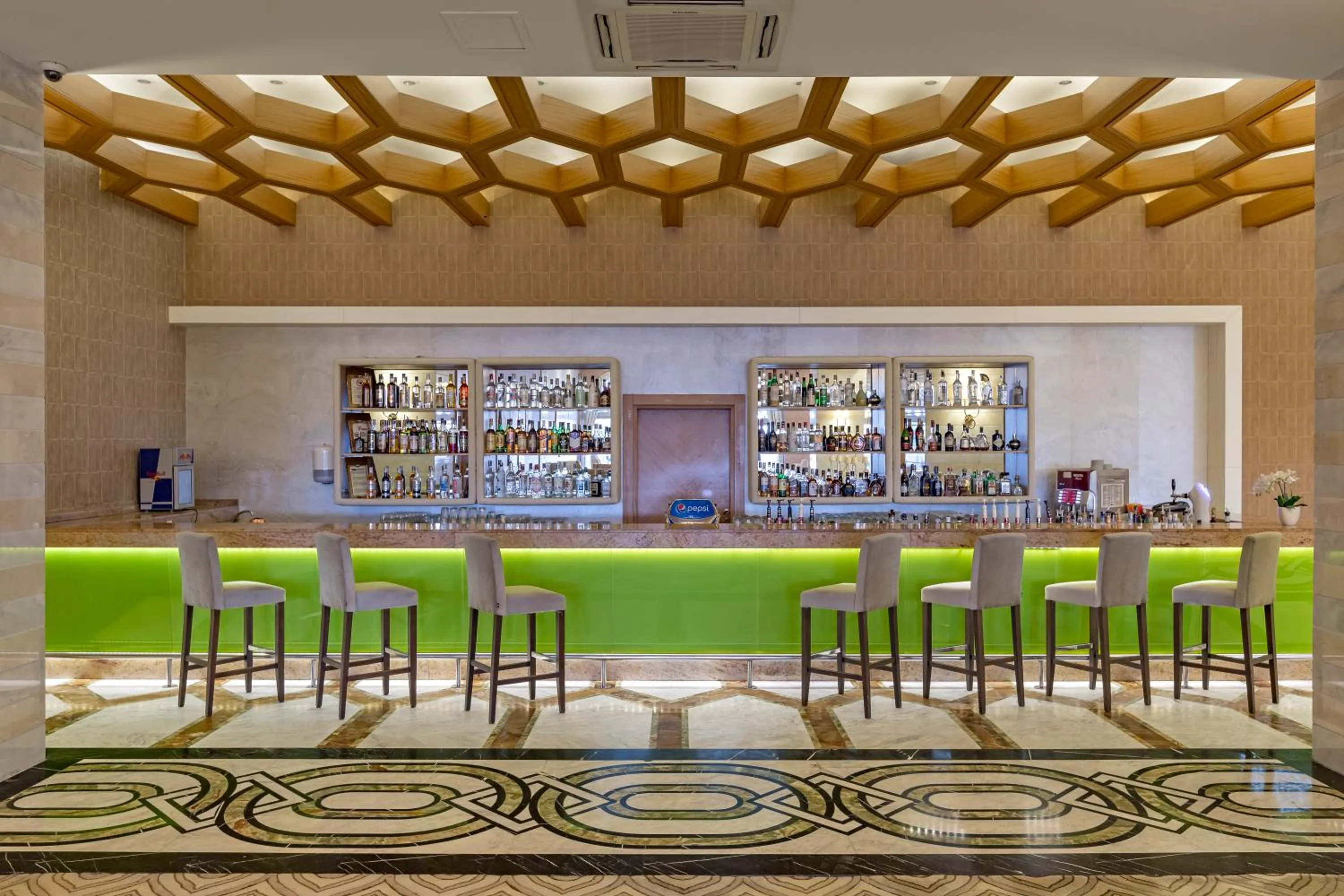 Lounge or bar in Royal Holiday Palace