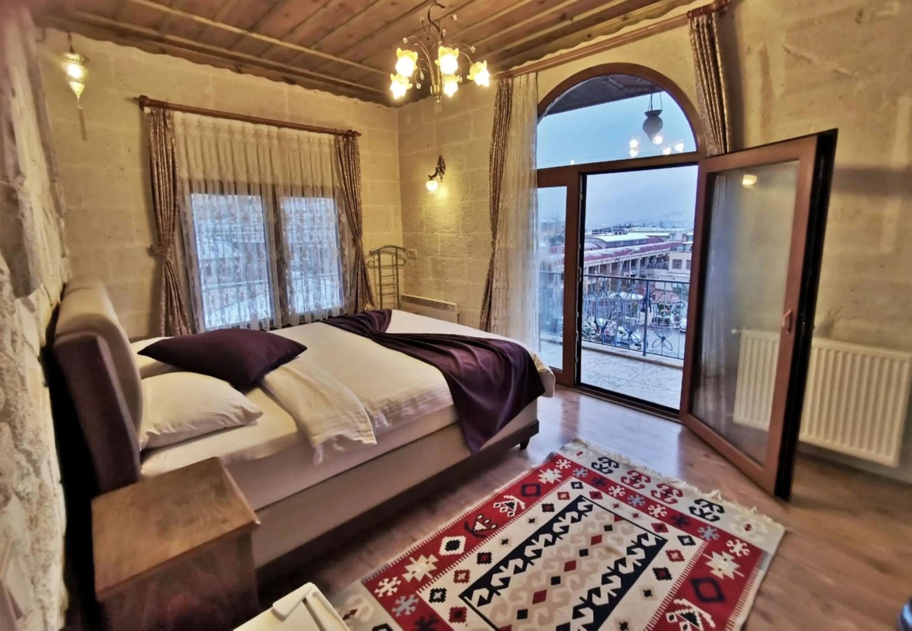 Balcony/Terrace, Bed in Cave Konak Hotel - Special Category