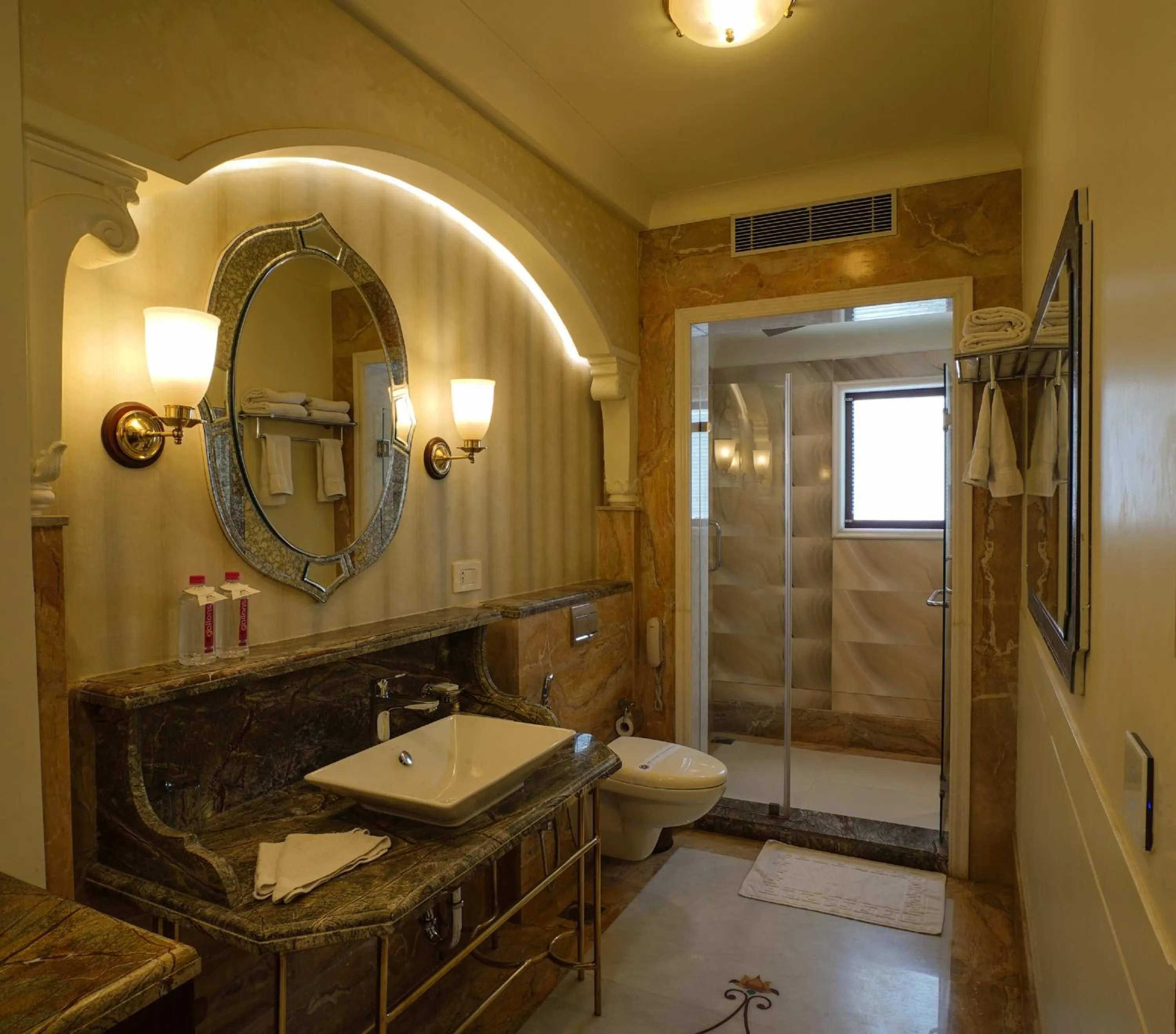 Bathroom in Shahpura House