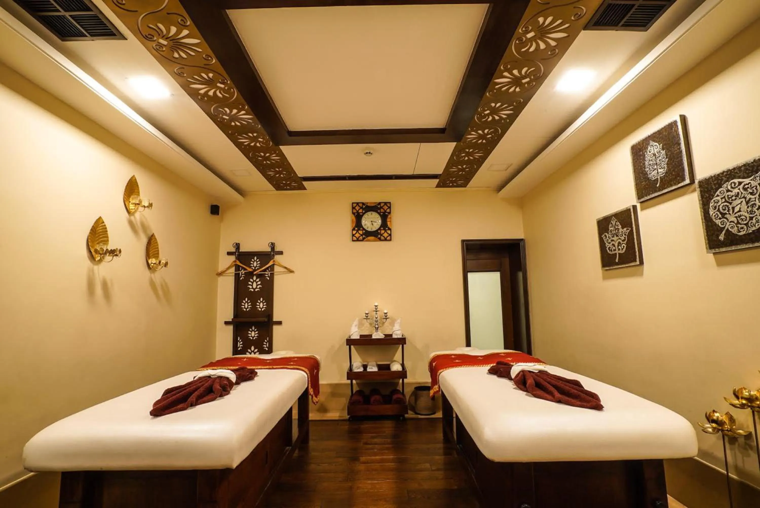 Spa and wellness centre/facilities, Bed in Shahpura House