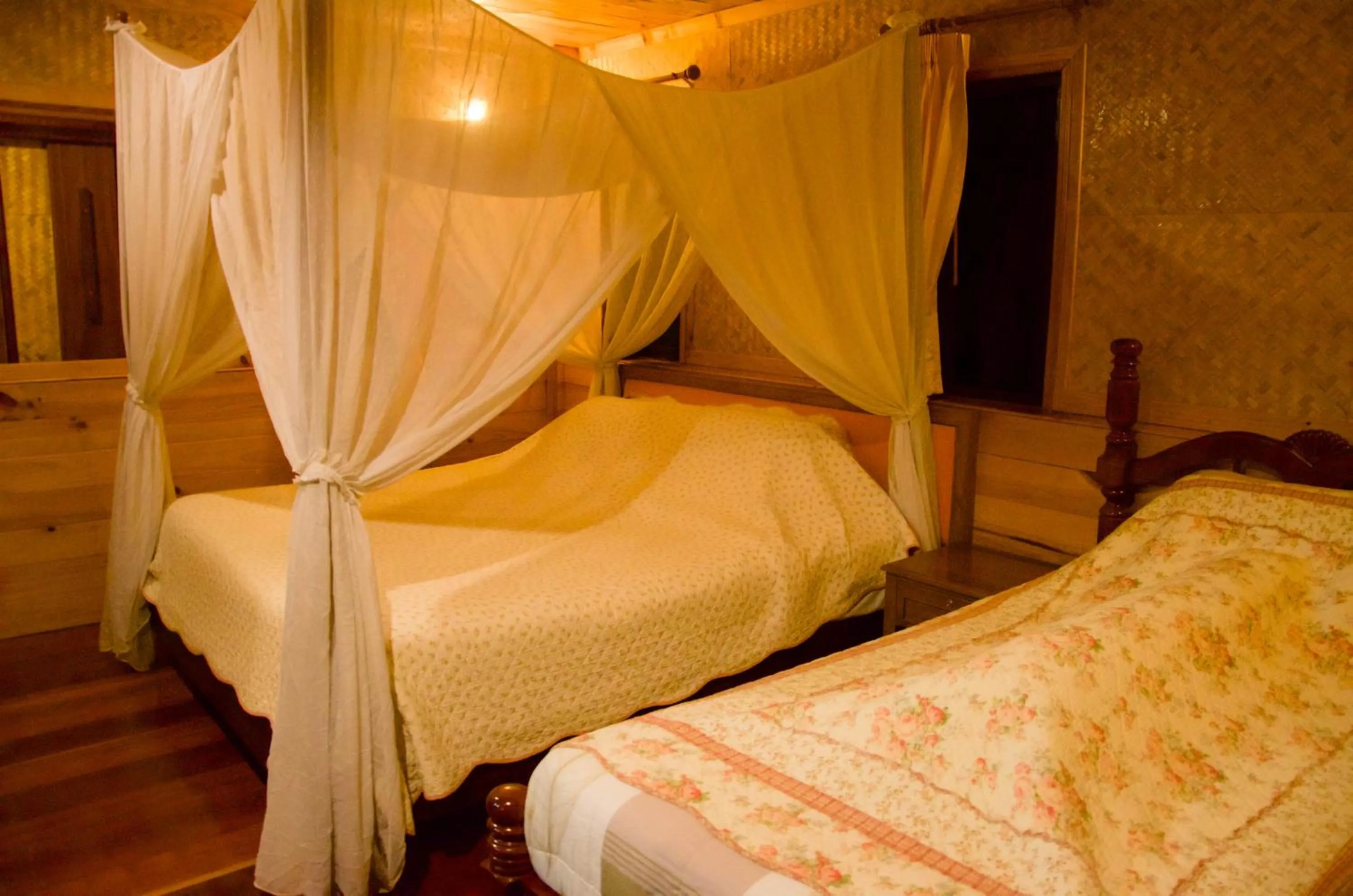 Bed in Baan Soontree Resort