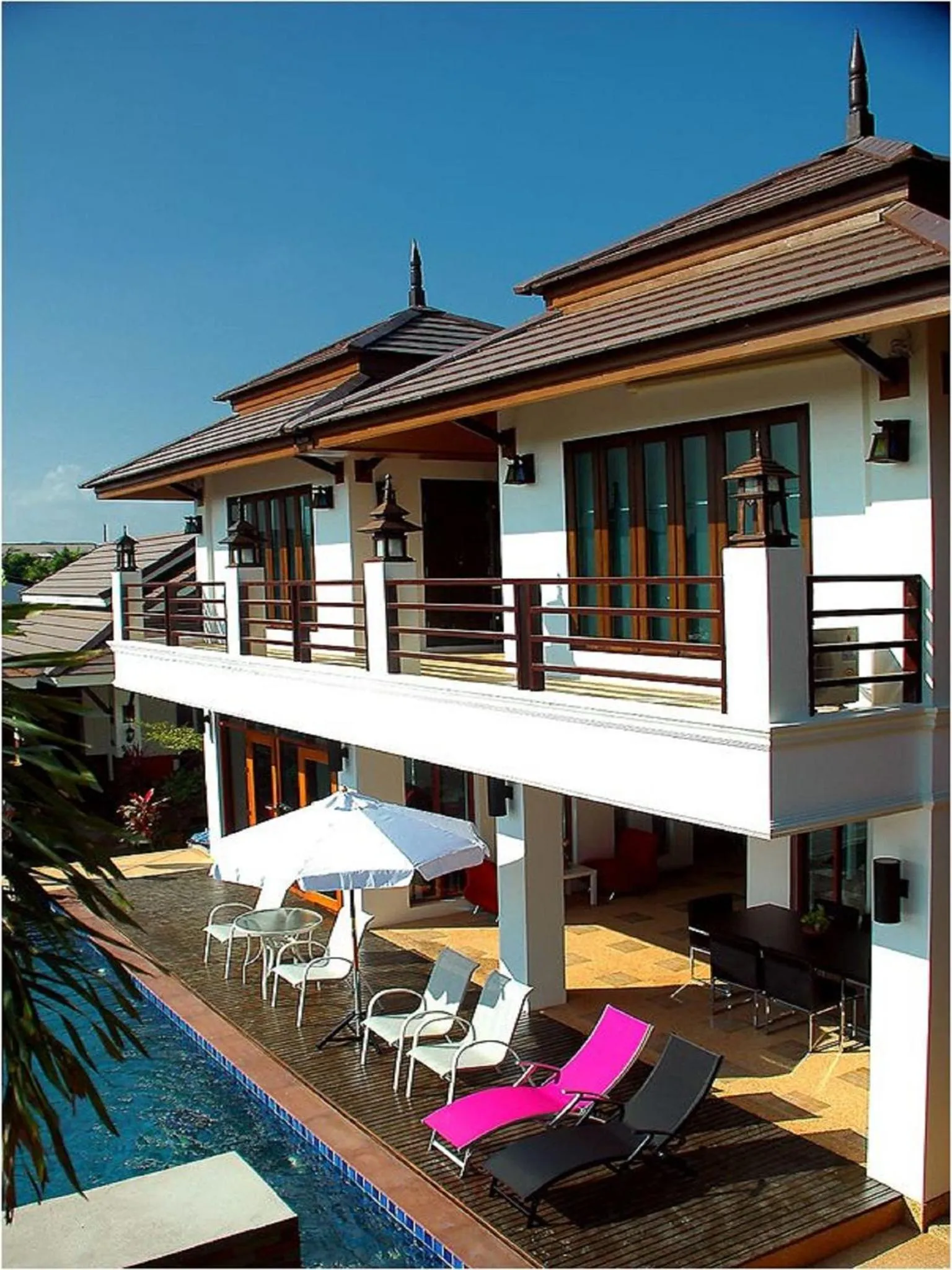 Swimming pool in Baan Soontree Resort