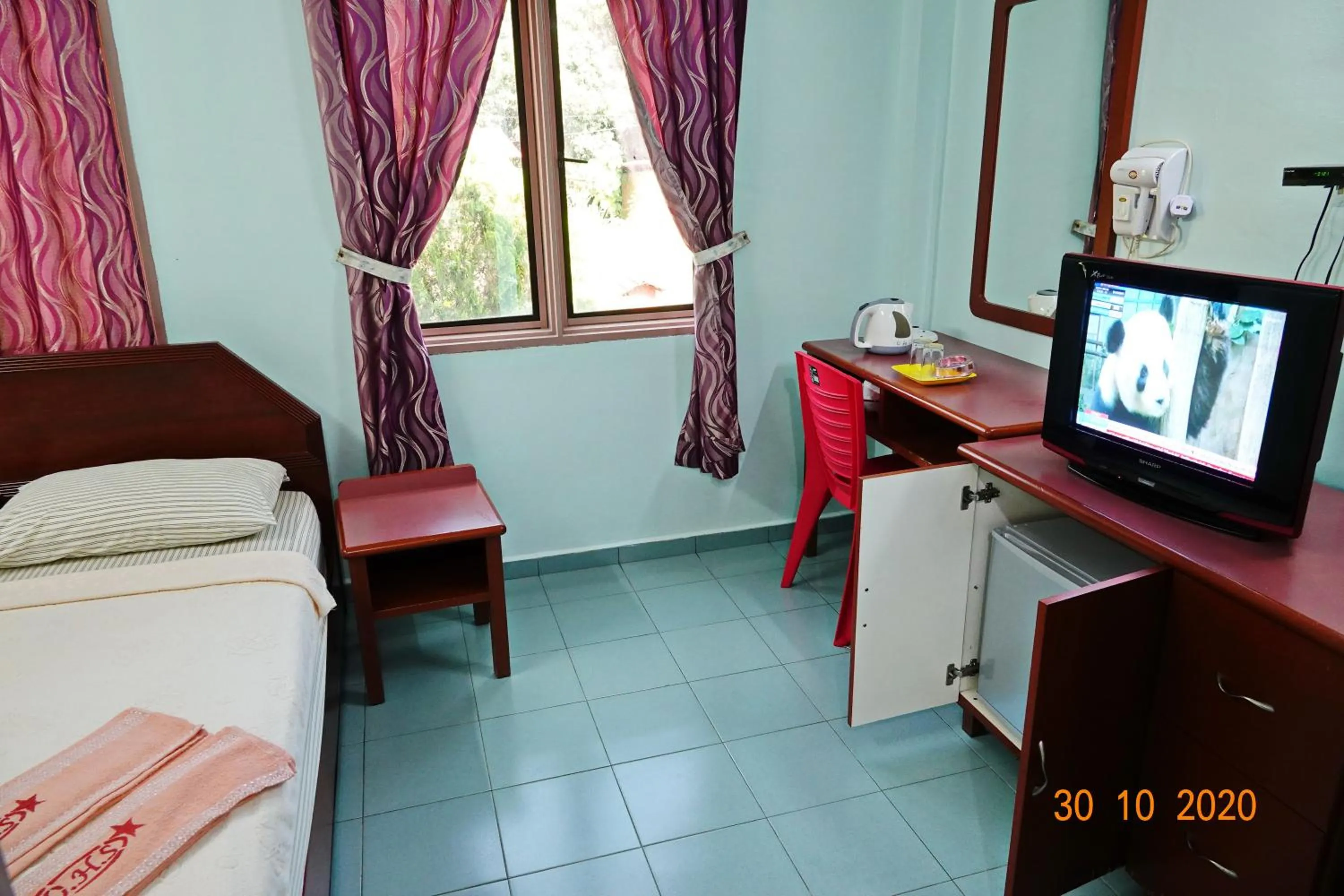 TV and multimedia, Bed in The Room Concept Homestay