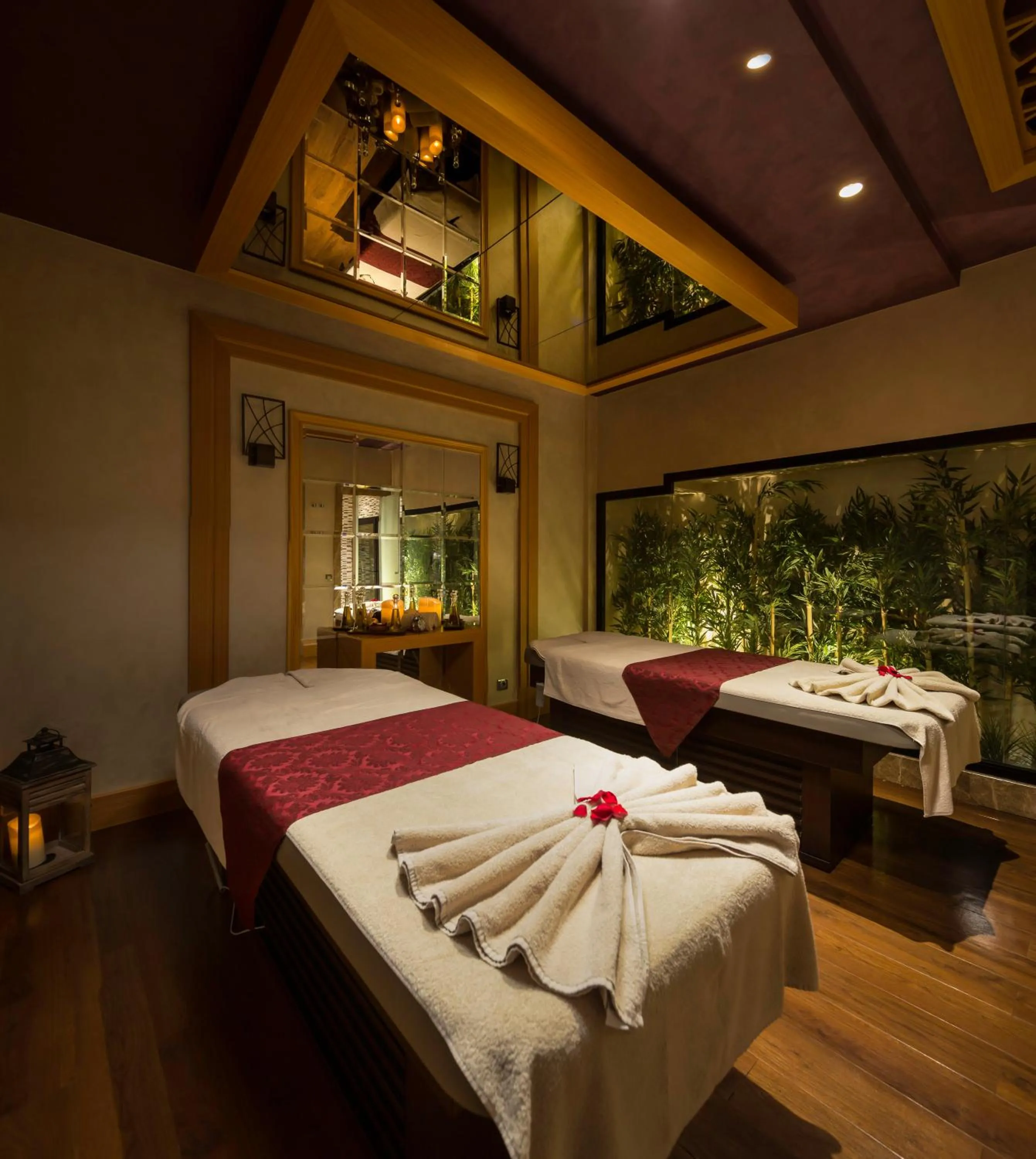 Spa and wellness centre/facilities, Bed in Titanic Port Bakirkoy