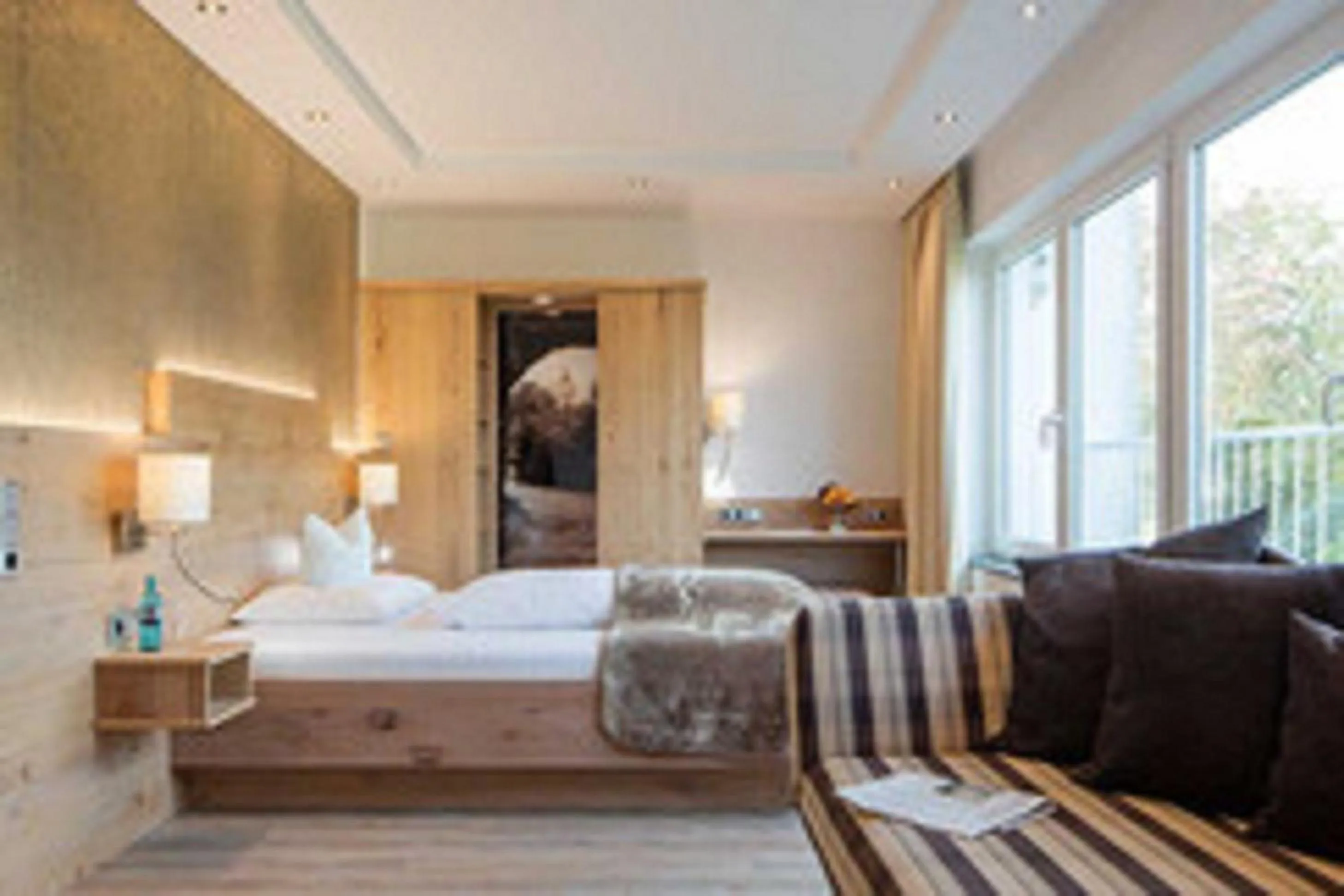 Photo of the whole room, Bed in Hotel Derichsweiler Hof