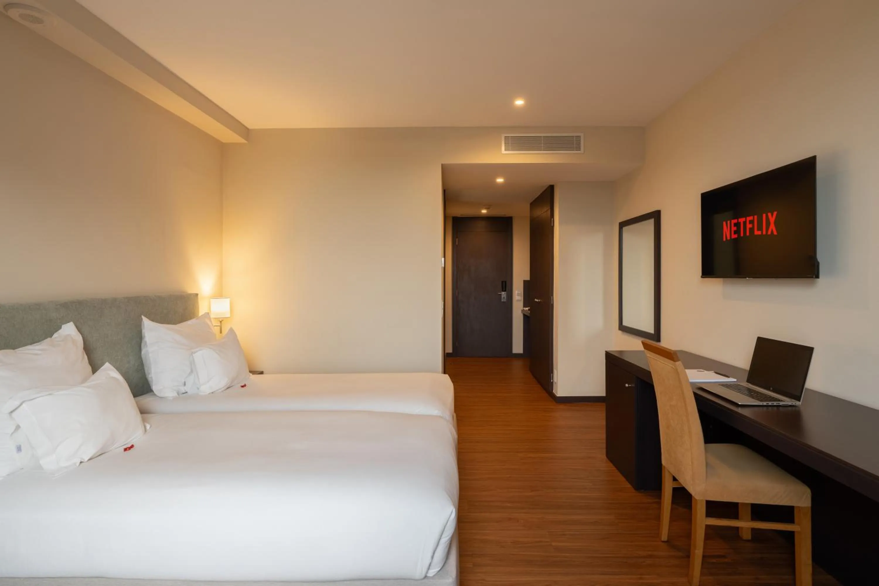 Photo of the whole room, Bed in Hotel Premium Porto Maia