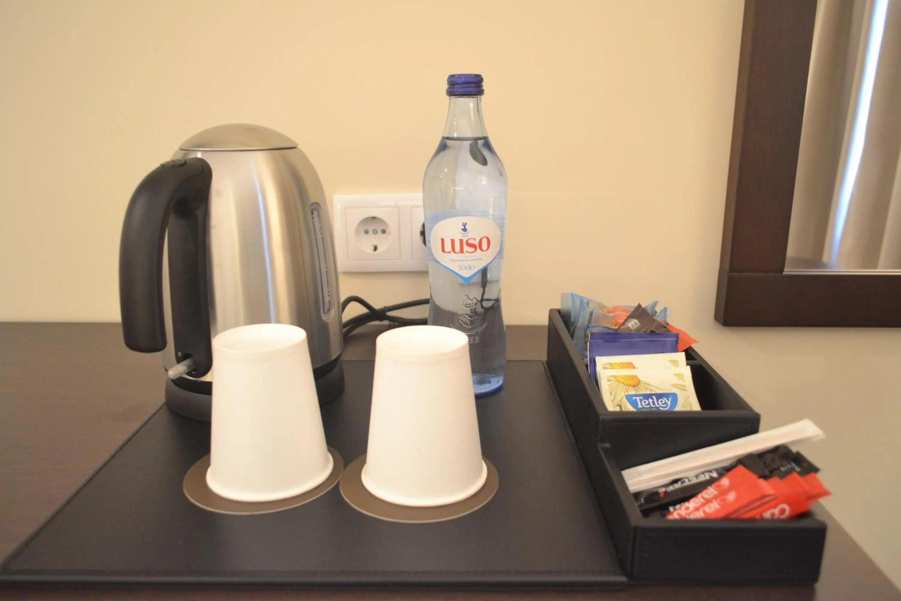 Coffee/tea facilities in Hotel Premium Porto Maia