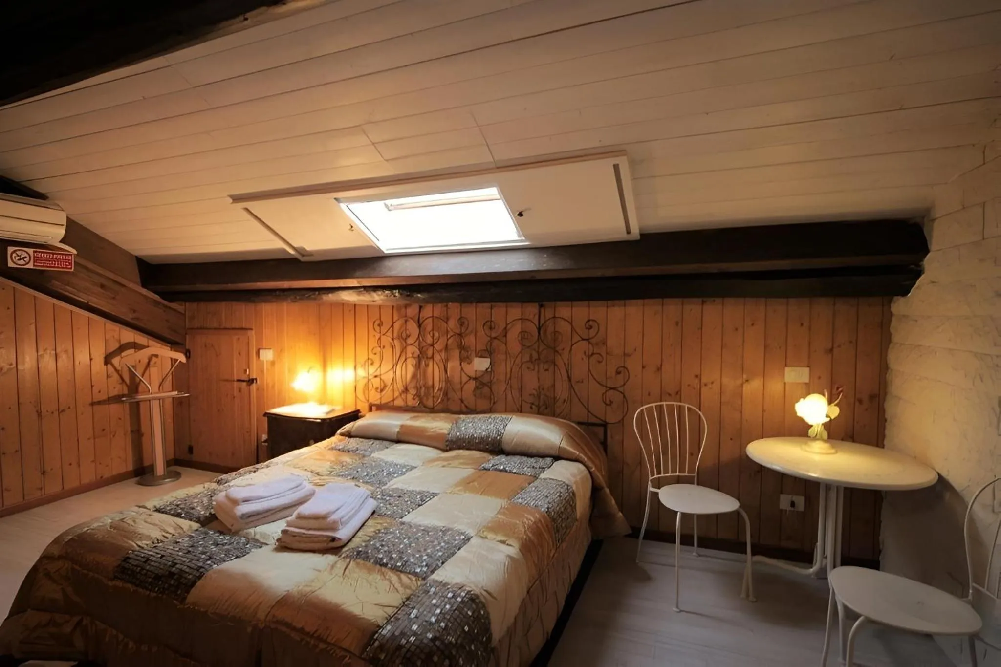 Bedroom, Bed in Antica Corte Milanese