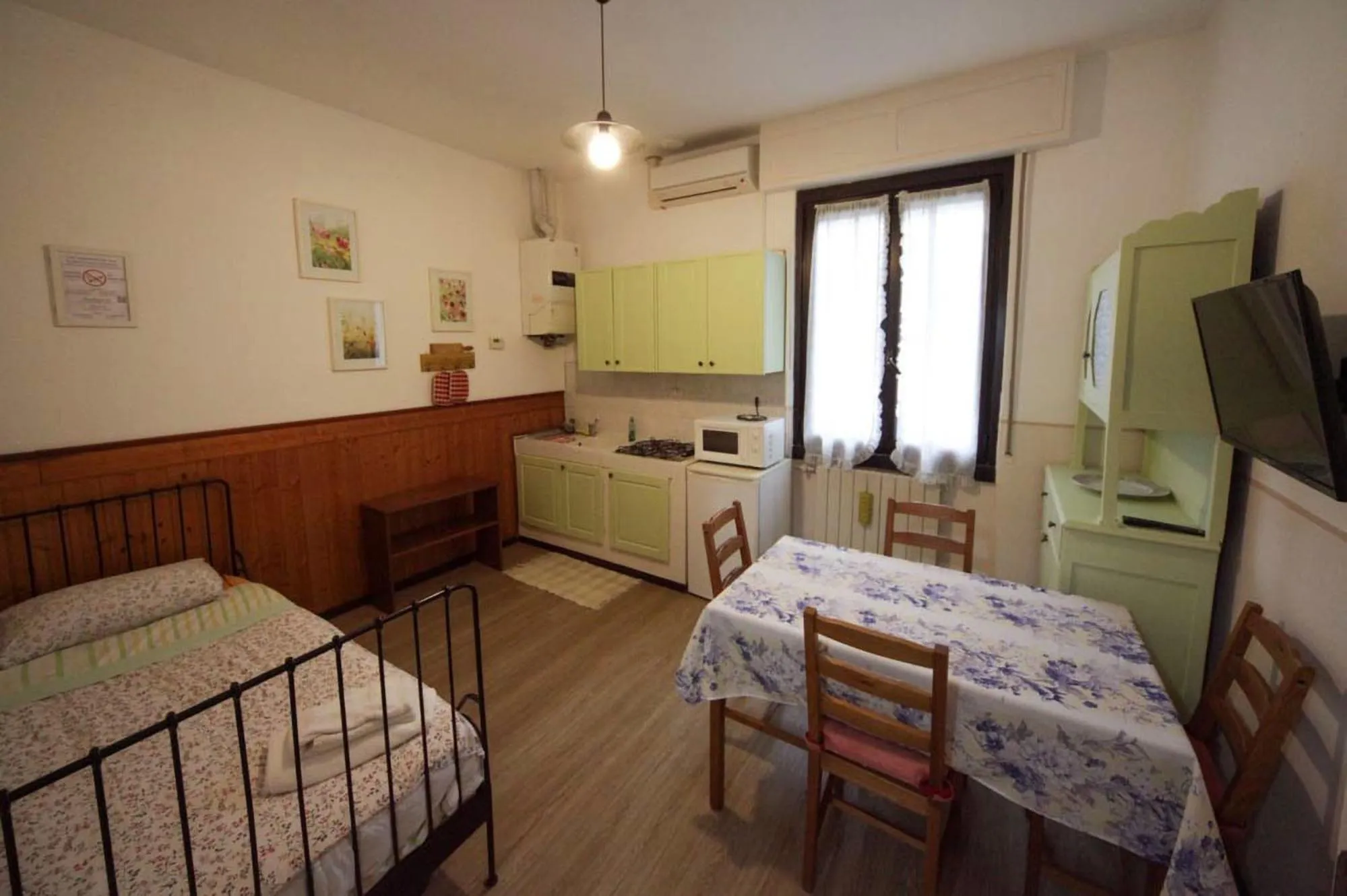 TV and multimedia in Antica Corte Milanese