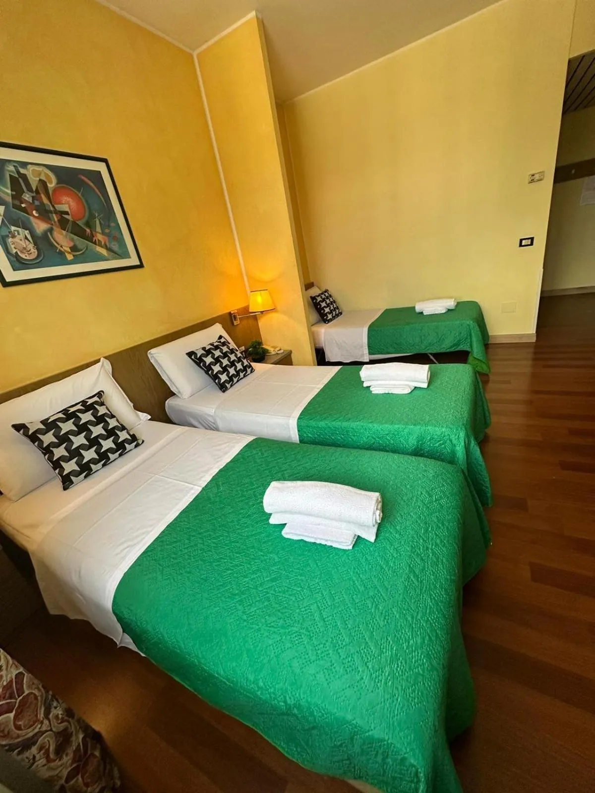 Bed in Hotel Raffaello Venice