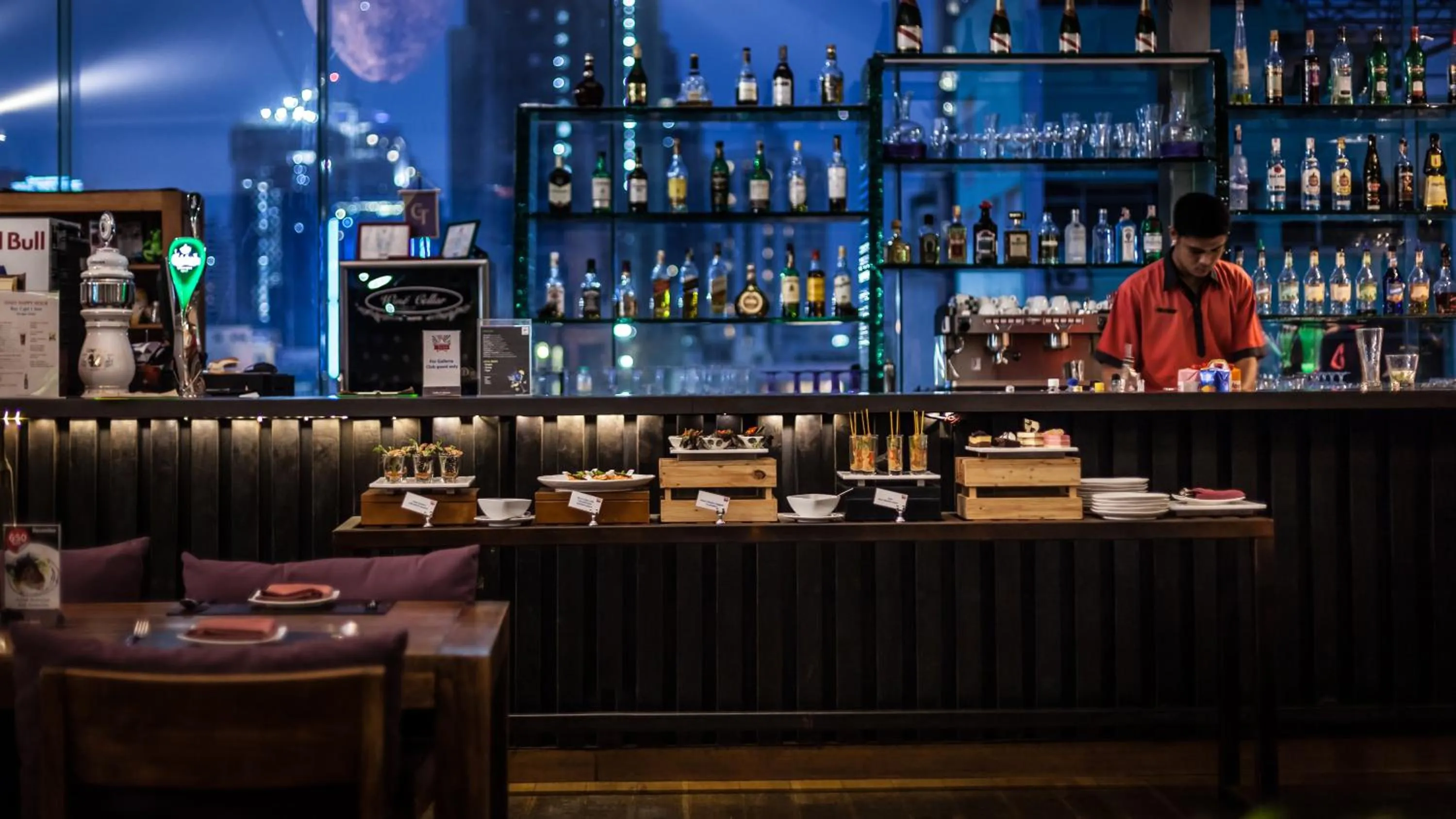 Lounge or bar in Galleria 10 Hotel Bangkok