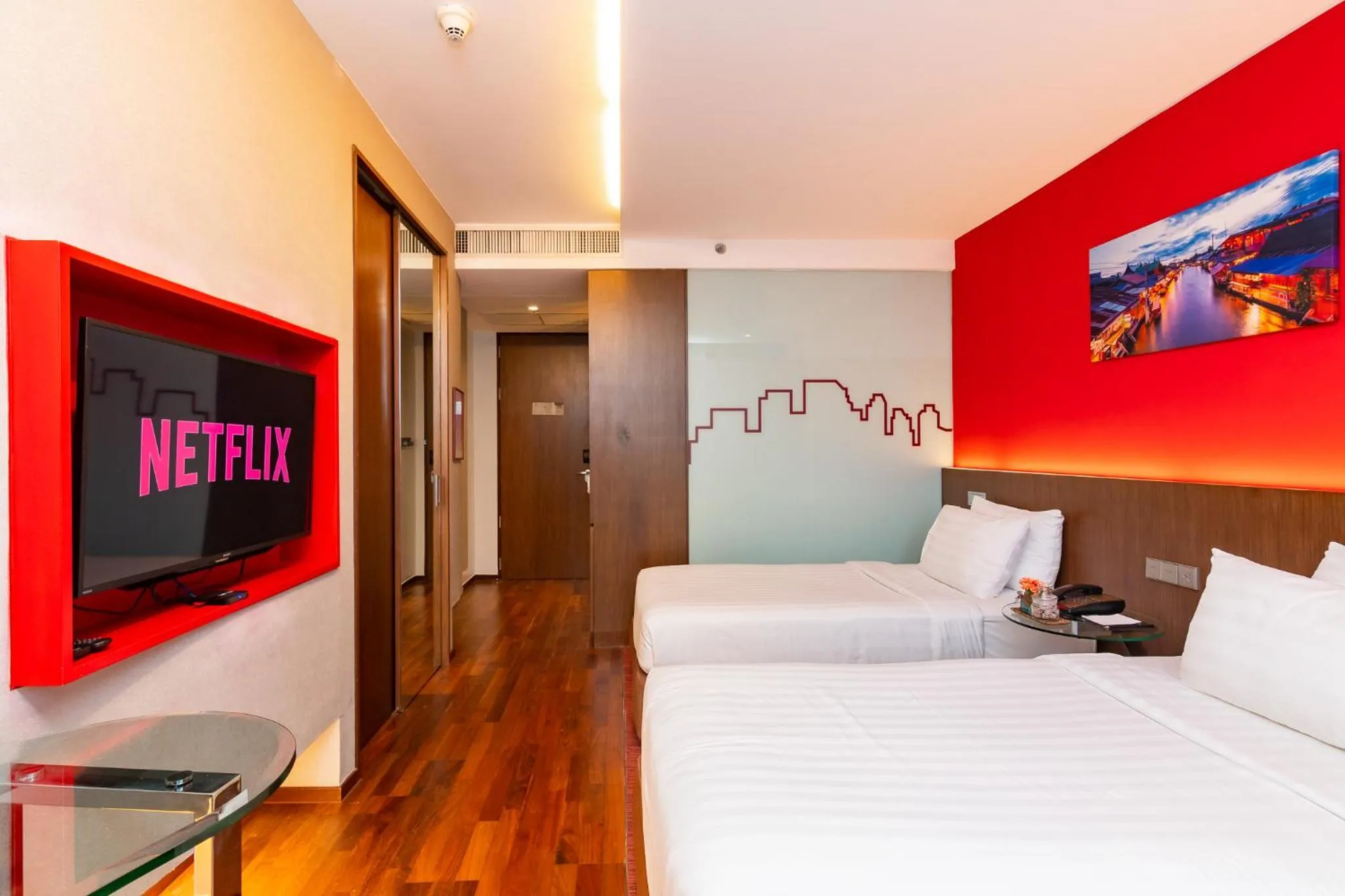 Bedroom, Bed in Galleria 10 Hotel Bangkok