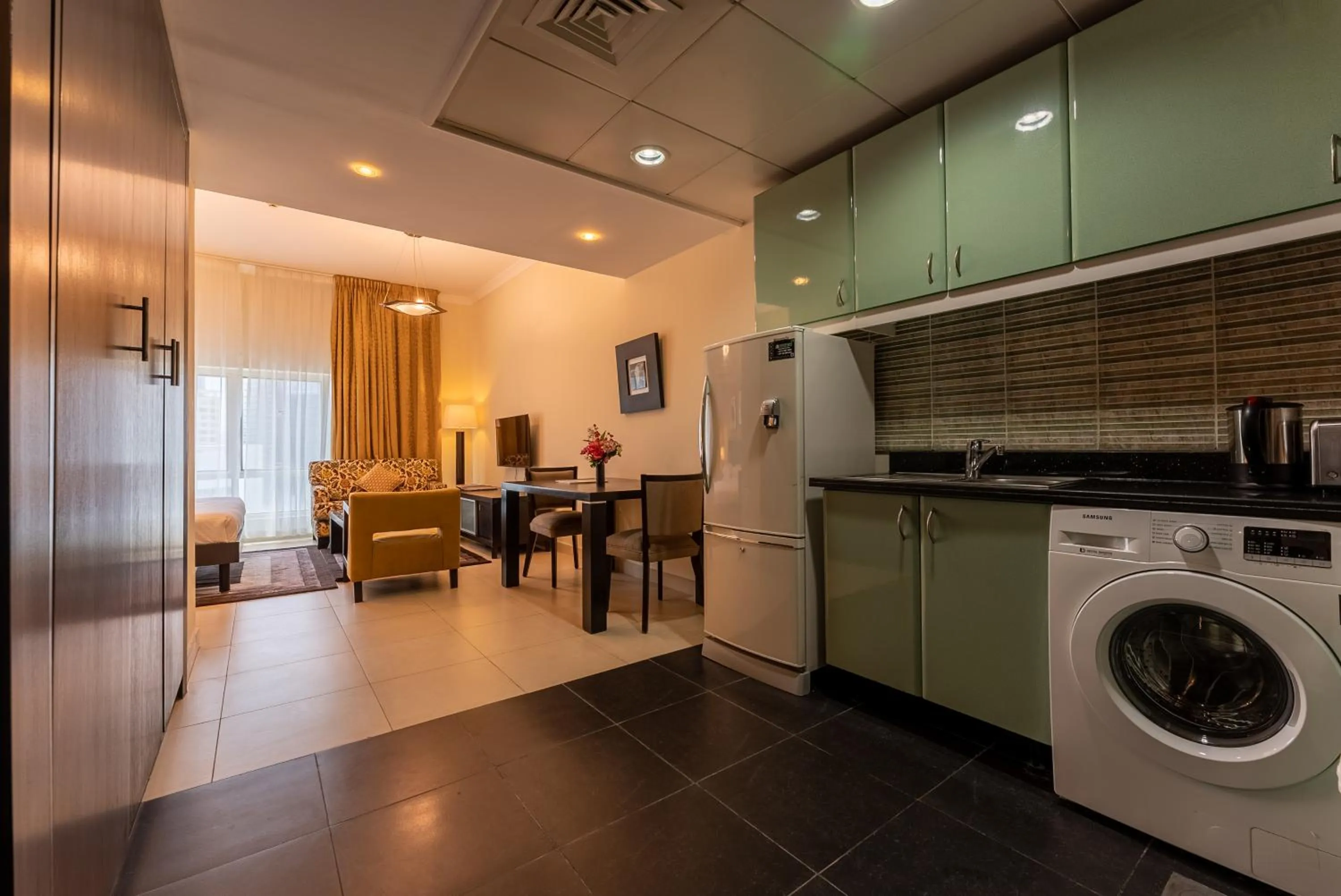 Kitchen or kitchenette in Gulf Oasis Hotel Apartments Fz LLC