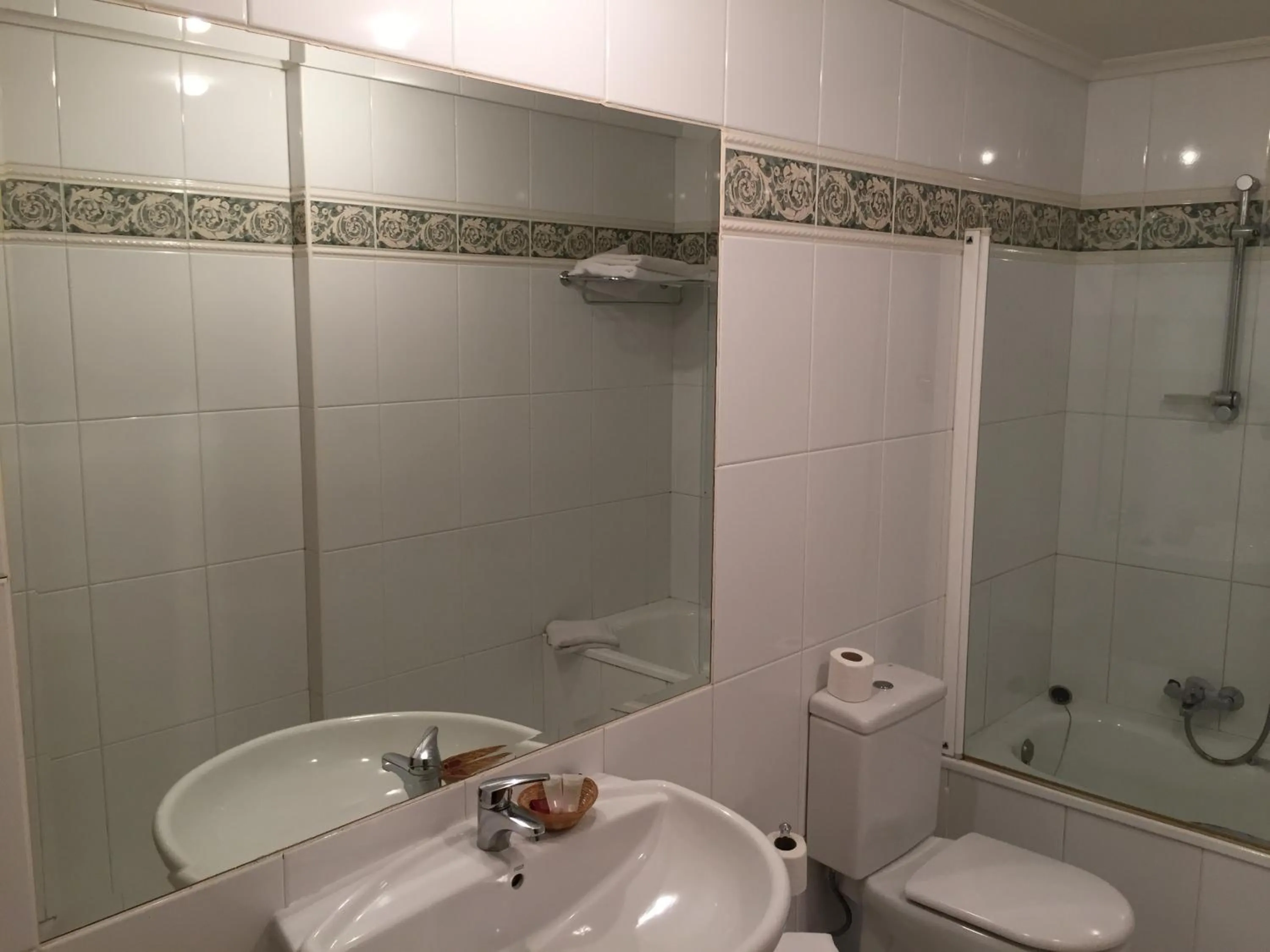 Bathroom in Hotel Los Angeles