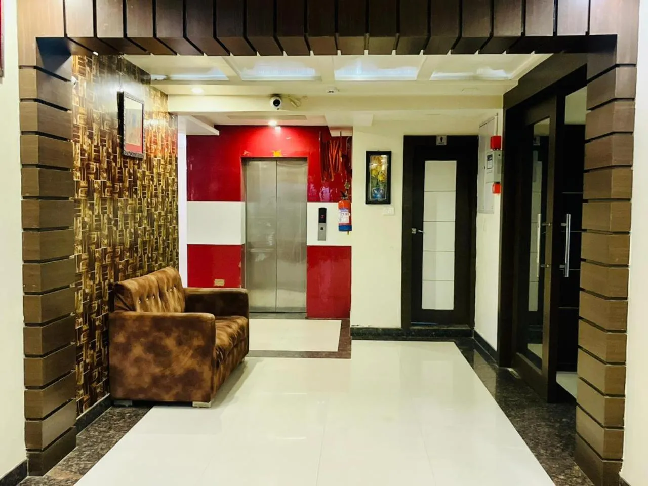 Lijoy Hotel & Restra