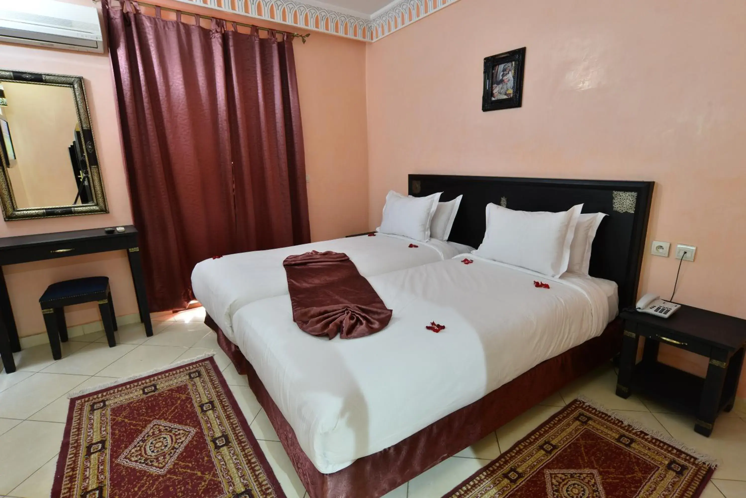 Single Room in Hotel El Hadna By HMS Single Room in Hotel El Hadna By HMS