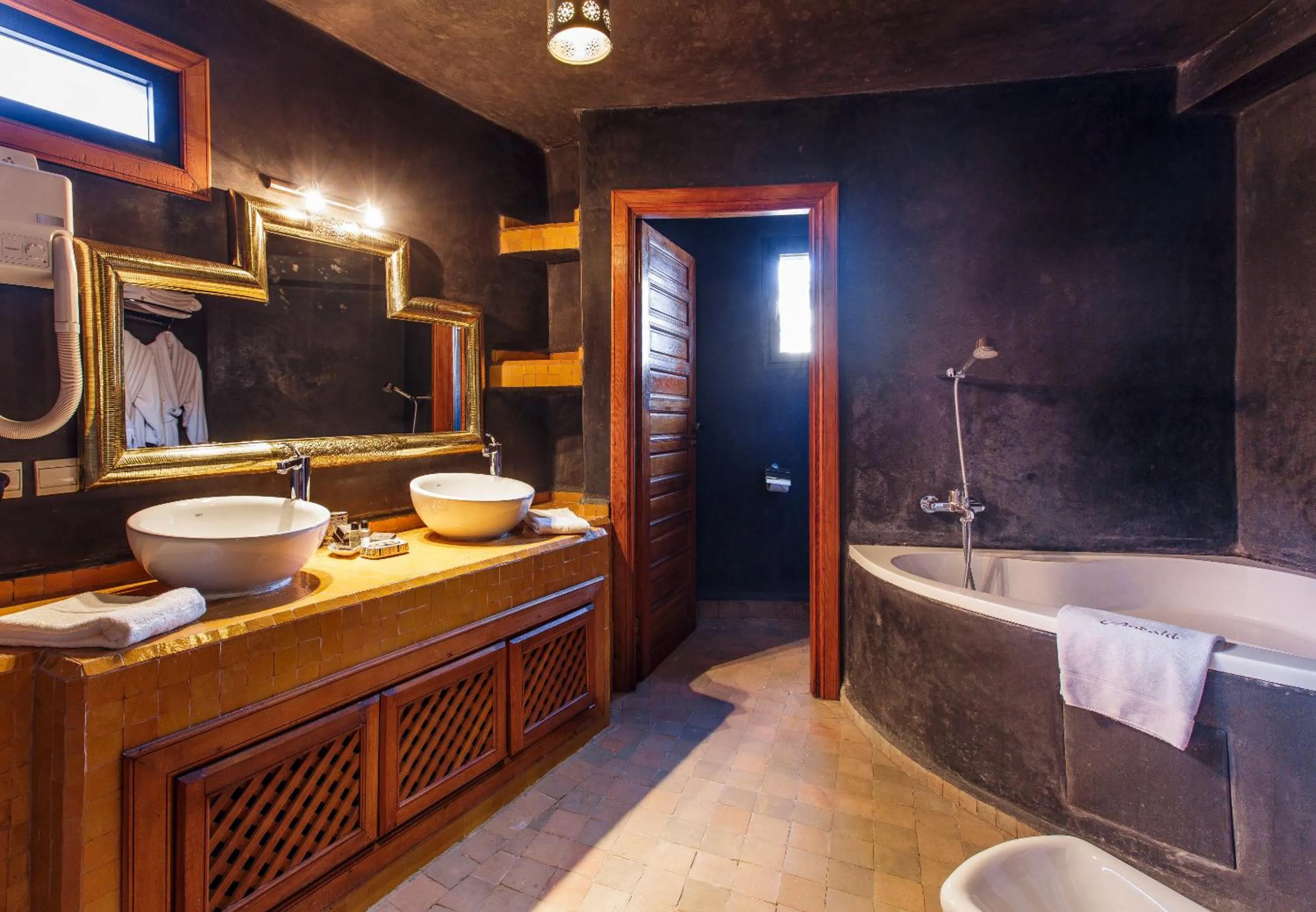 Toilet in Riad Andalib