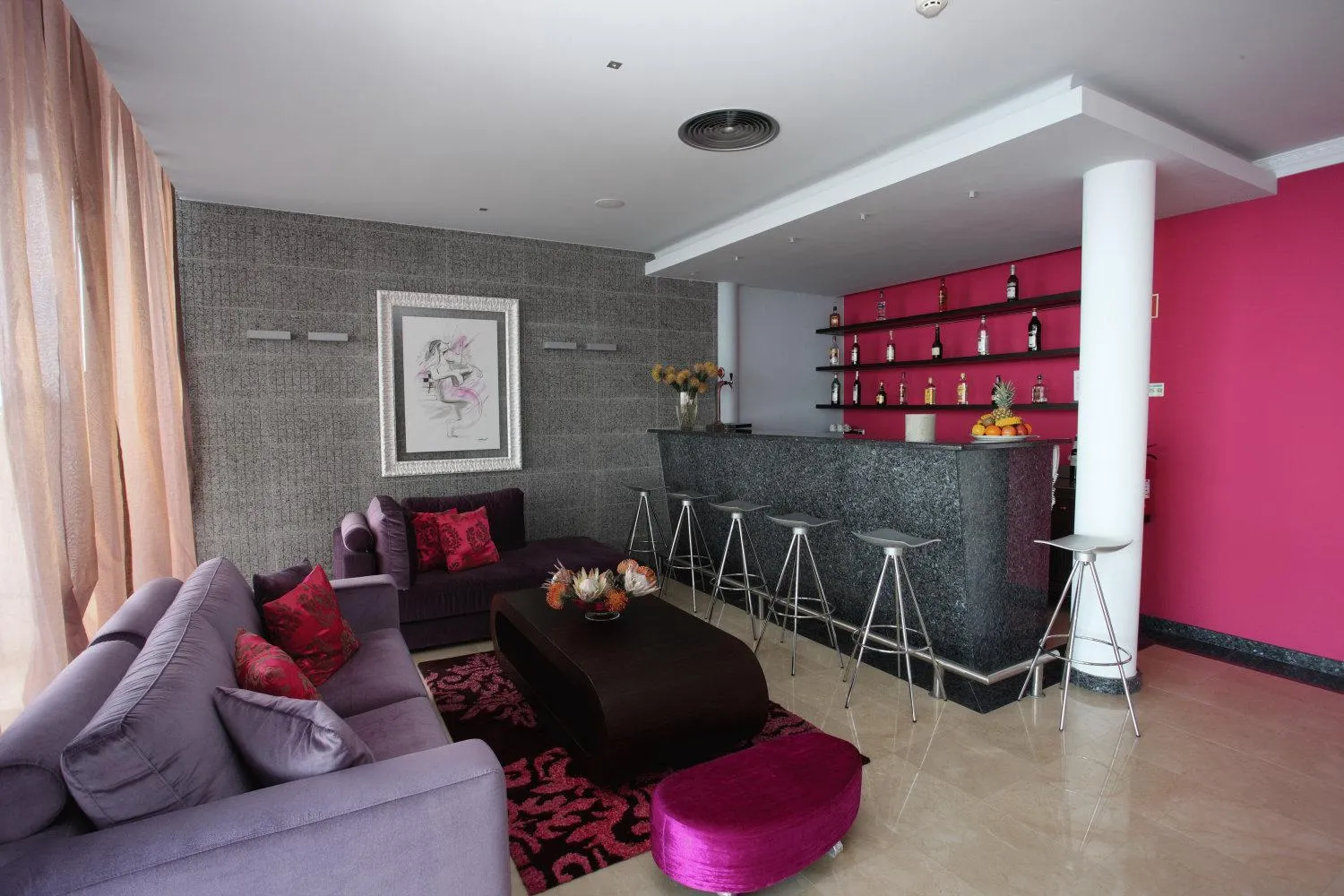 Lounge or bar in Hotel Apartamentos Baia Brava